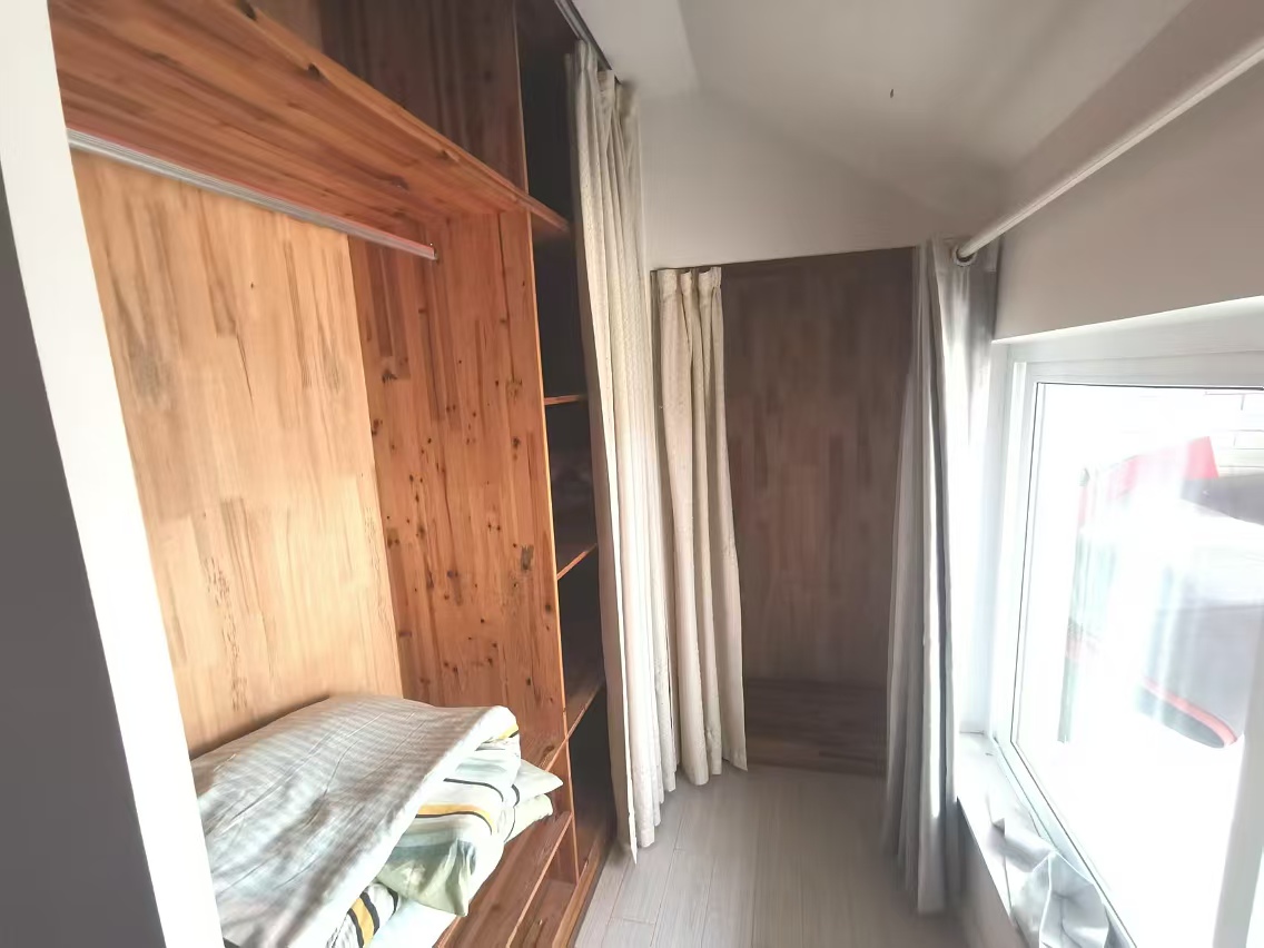 城山家园 2室1厅1卫 80m&sup2;