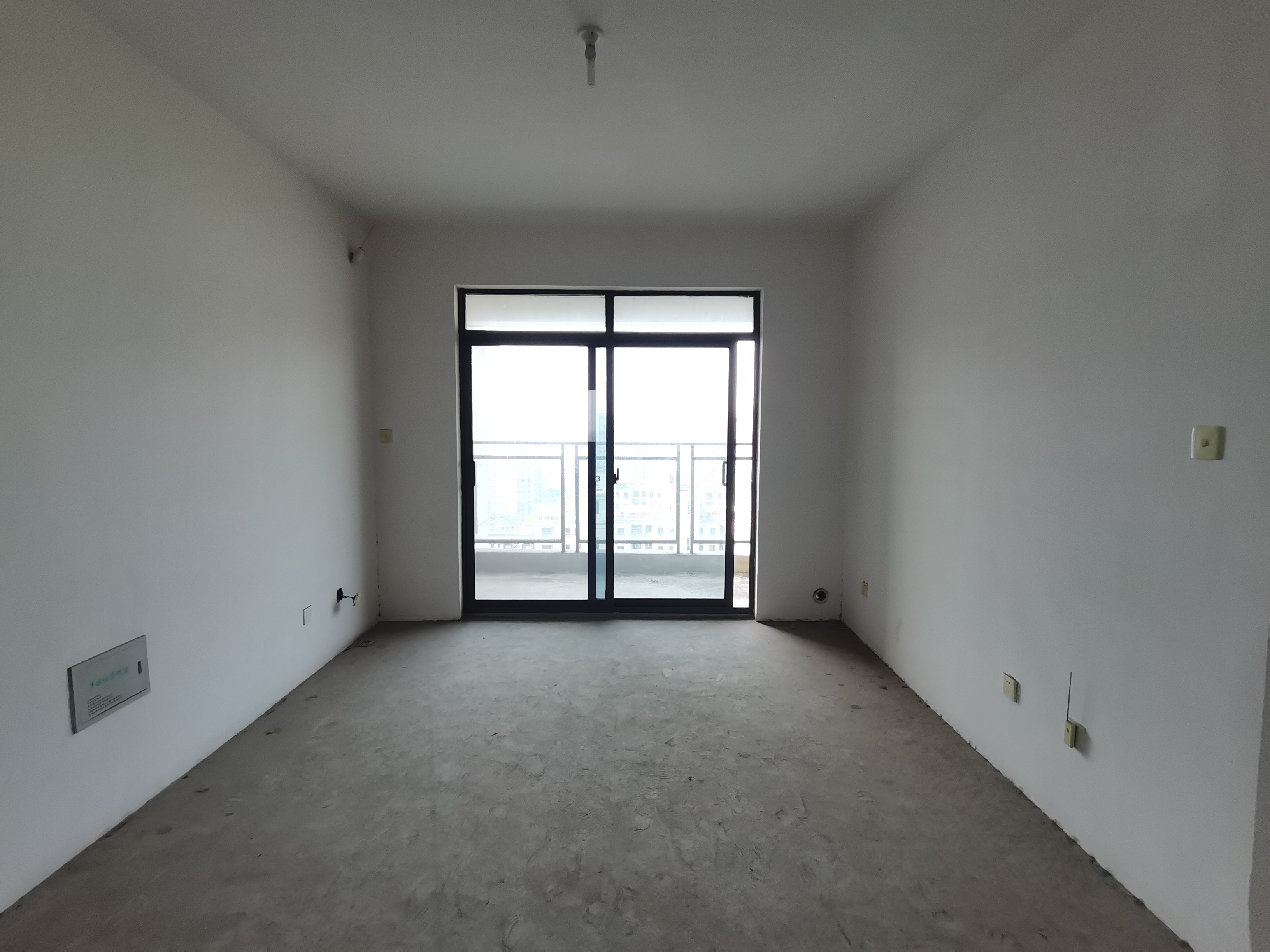 翠湖景苑 3室2厅1卫 100.00m²