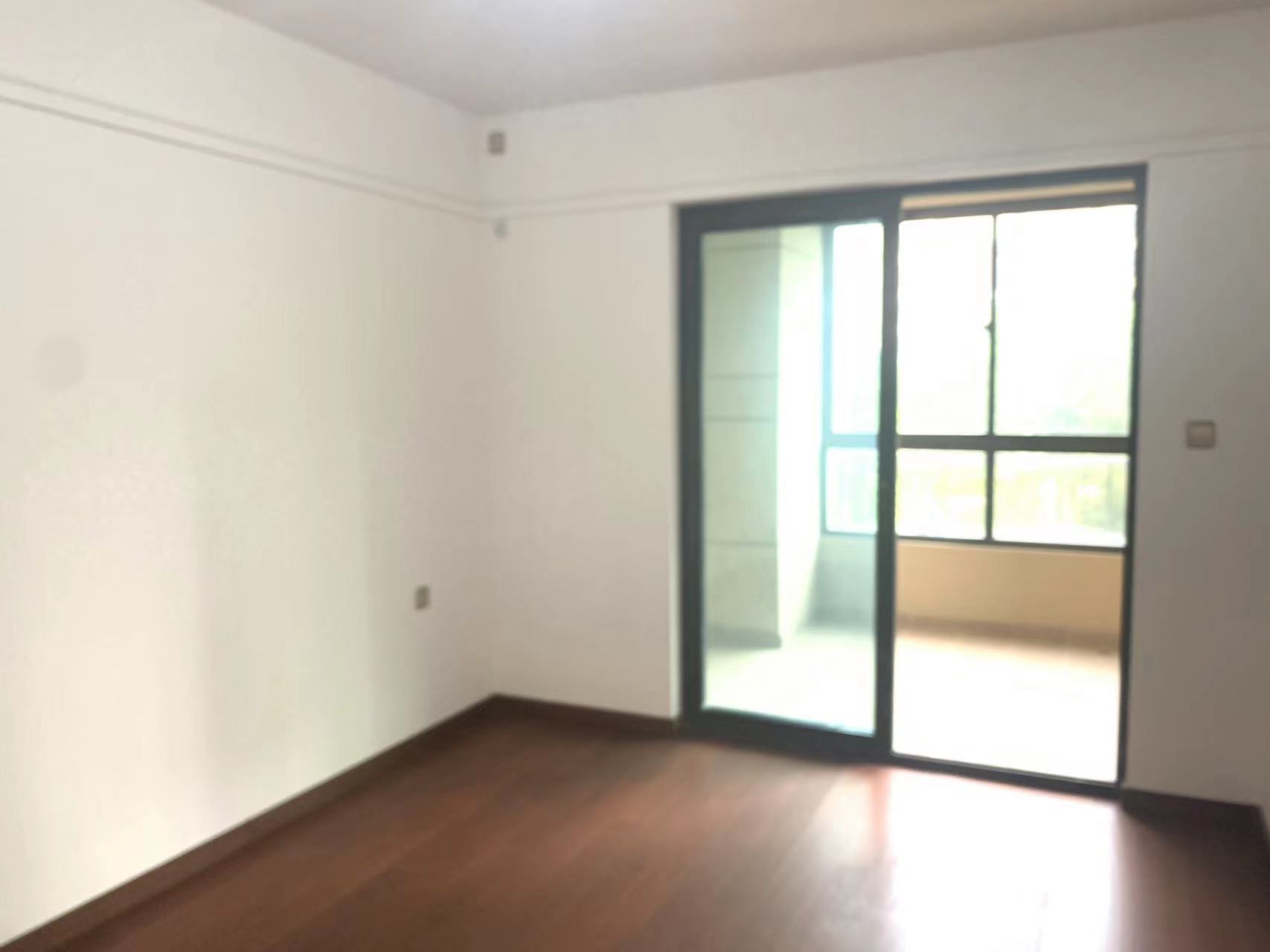 万科白鹭郡 3室2厅2卫 120m&sup2;