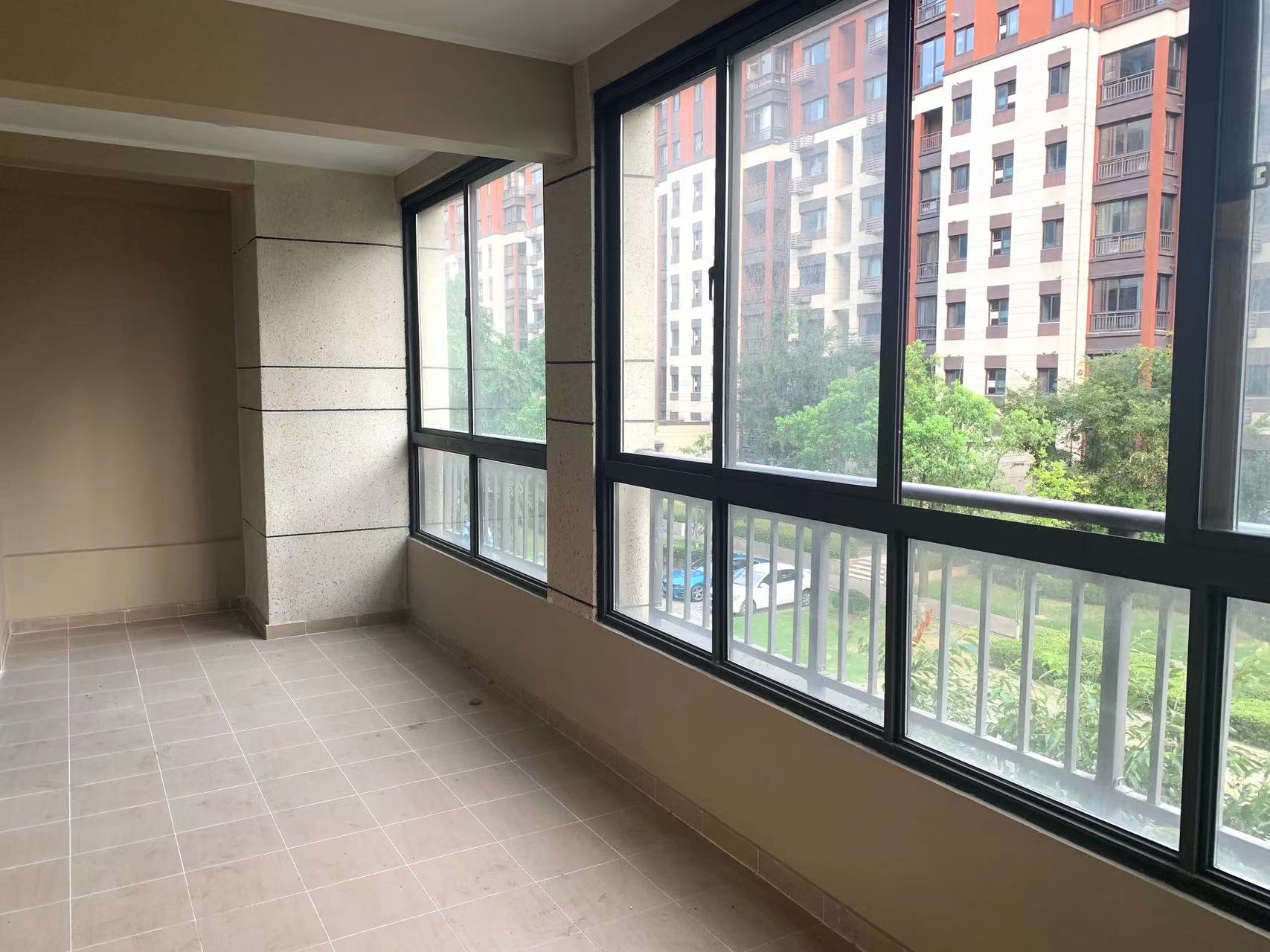 万科白鹭郡 3室2厅2卫 120m&sup2;