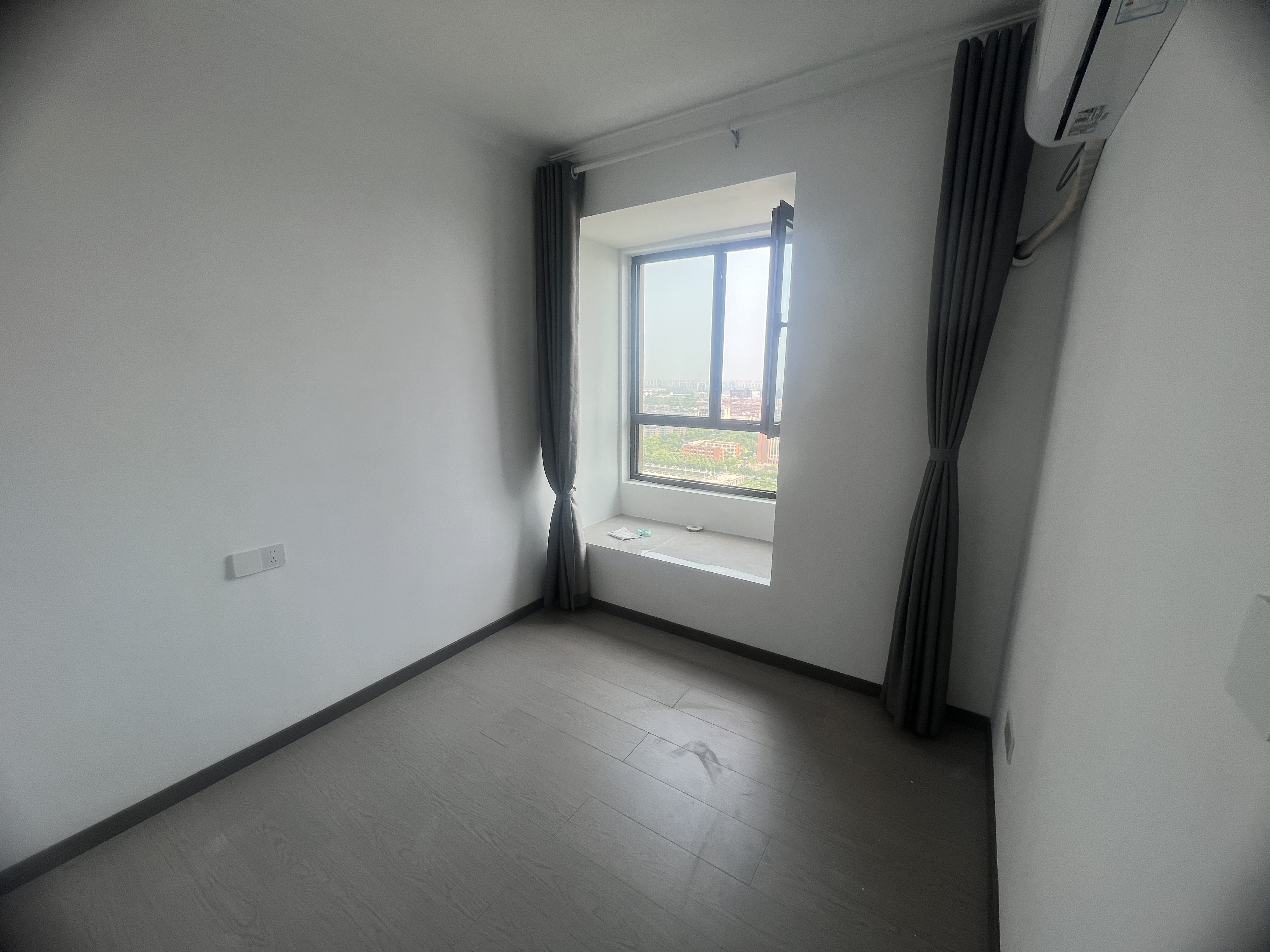 苏建阳光新城 4室2厅2卫 149m&sup2;