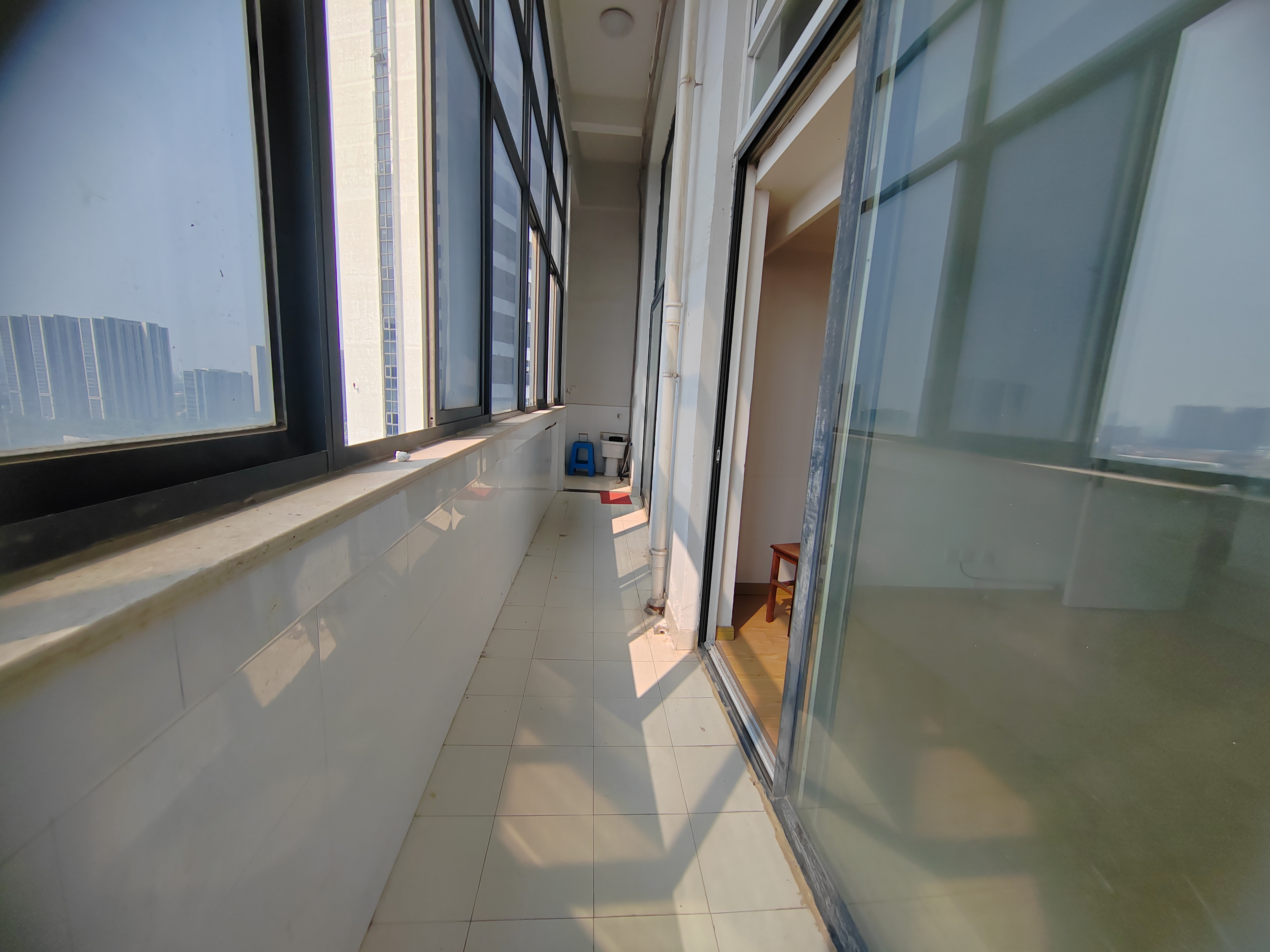 金海岸国际广场 3室2厅2卫 105.00m²