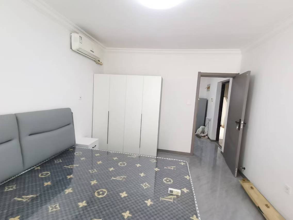 海港新村 1室1厅1卫 45m&sup2;