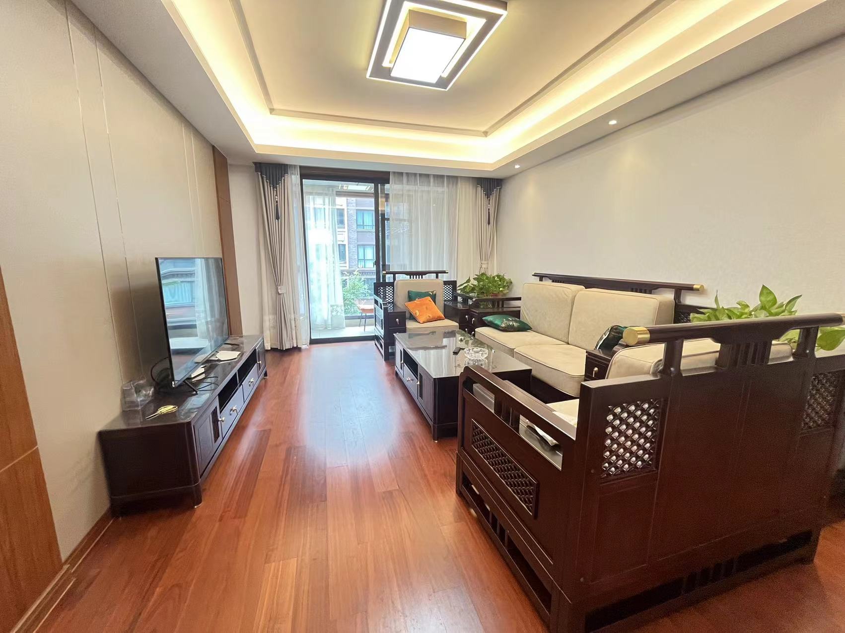 盛和九里香堤二期 3室2厅2卫 110.00m&sup2;