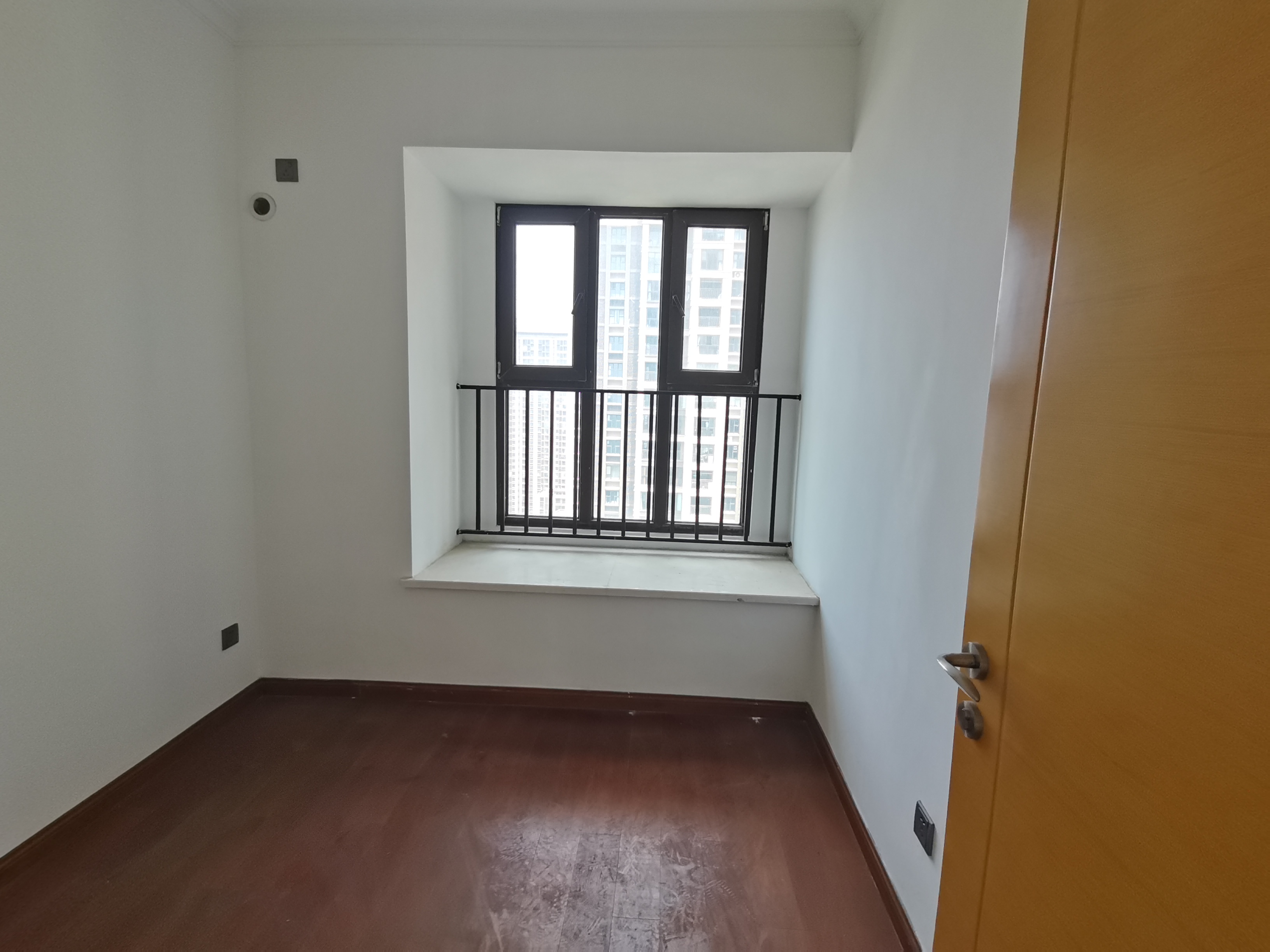 富力院士廷 4室2厅2卫 143.39m&sup2;