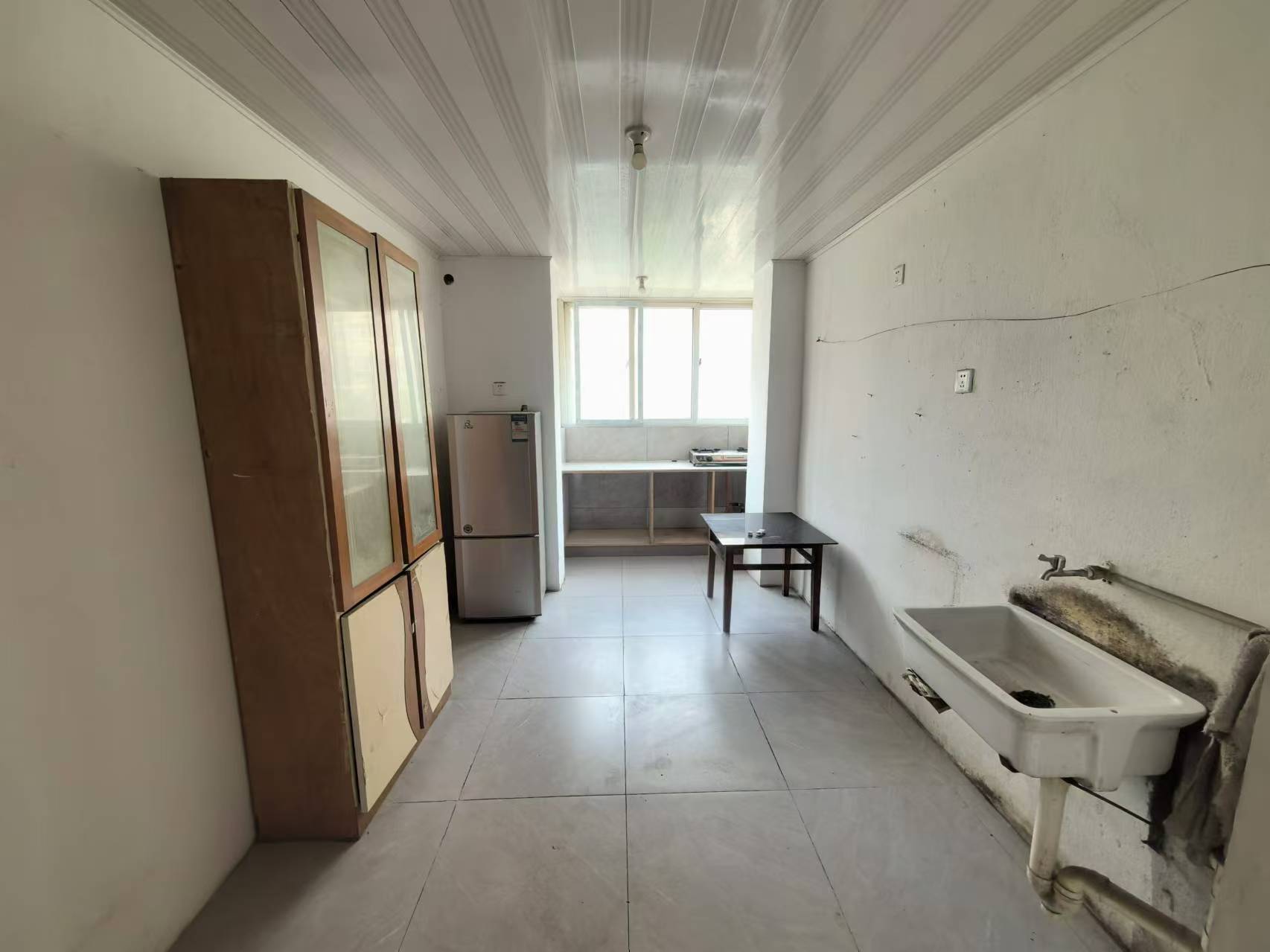 和谐汇景新苑 3室2厅1卫 140m&sup2;