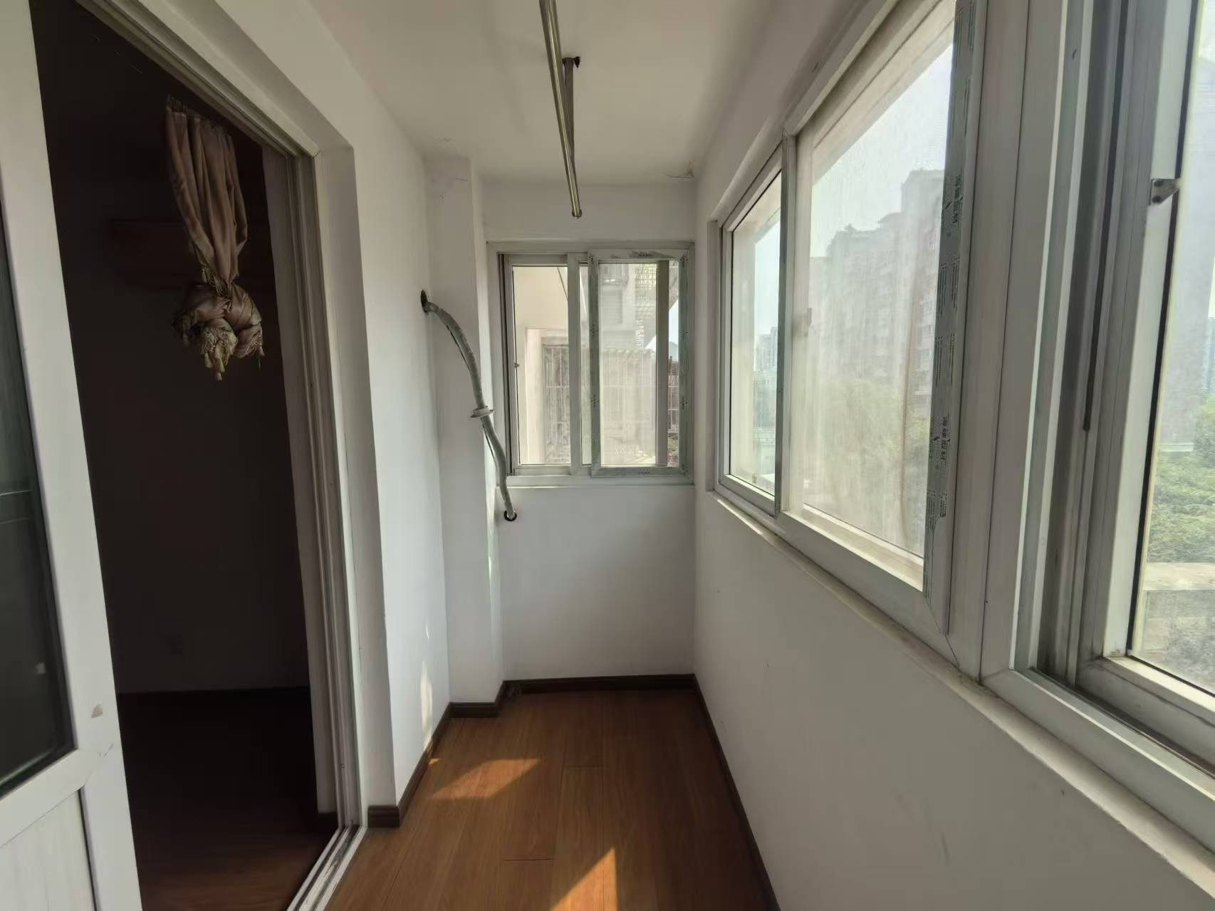 和谐汇景新苑 3室2厅1卫 140m&sup2;