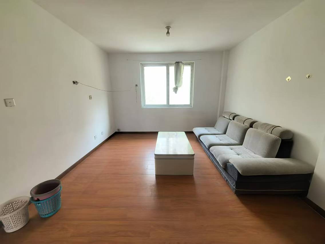 和谐汇景新苑 3室2厅1卫 140m&sup2;