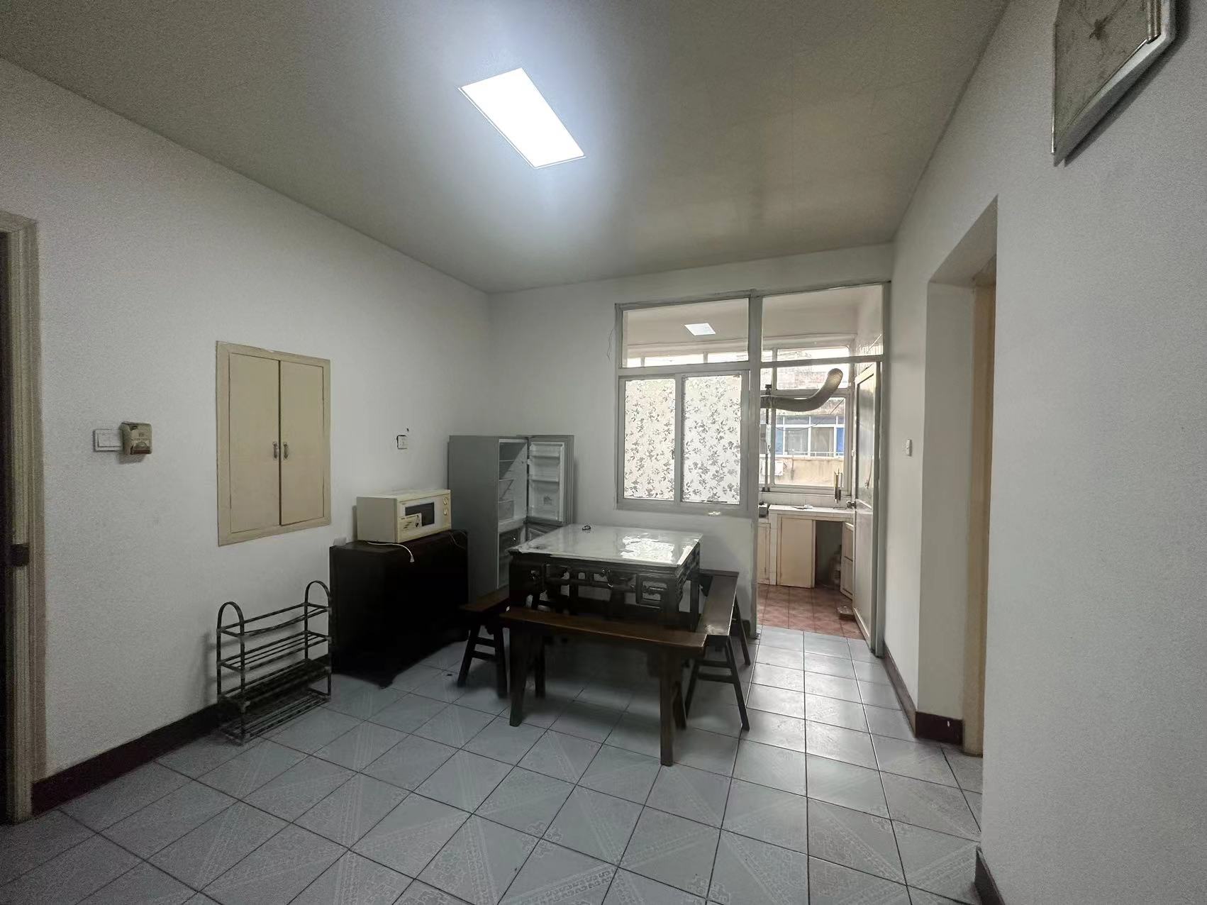 花行桥新村 2室1厅1卫 87m²