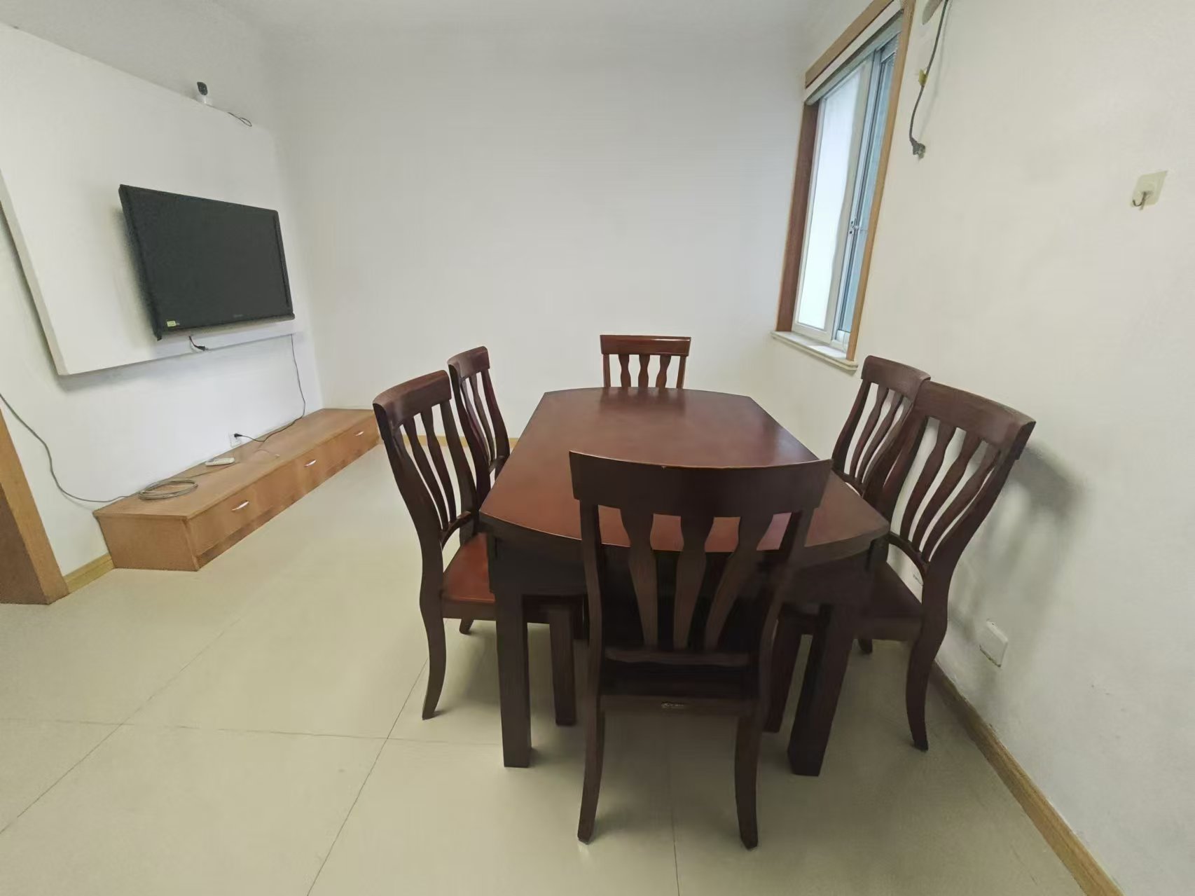 城山花园 2室1厅1卫 77m²