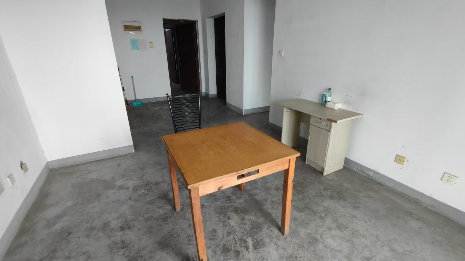 江景国际家园 2室1厅1卫 82.71m²