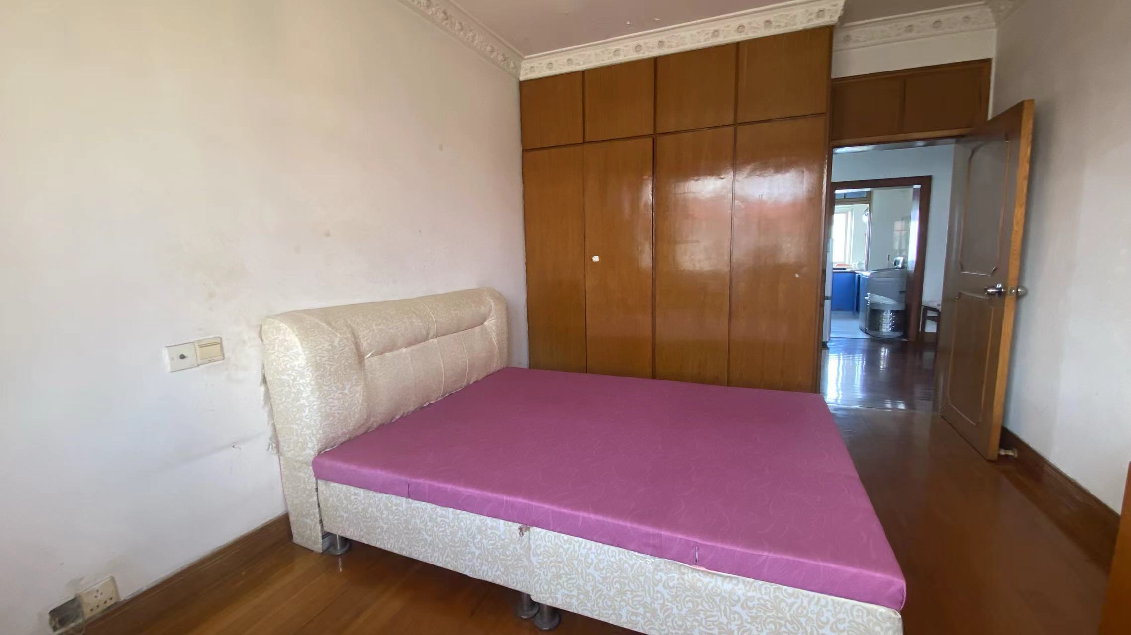 银花苑 2室1厅1卫 70m&sup2;