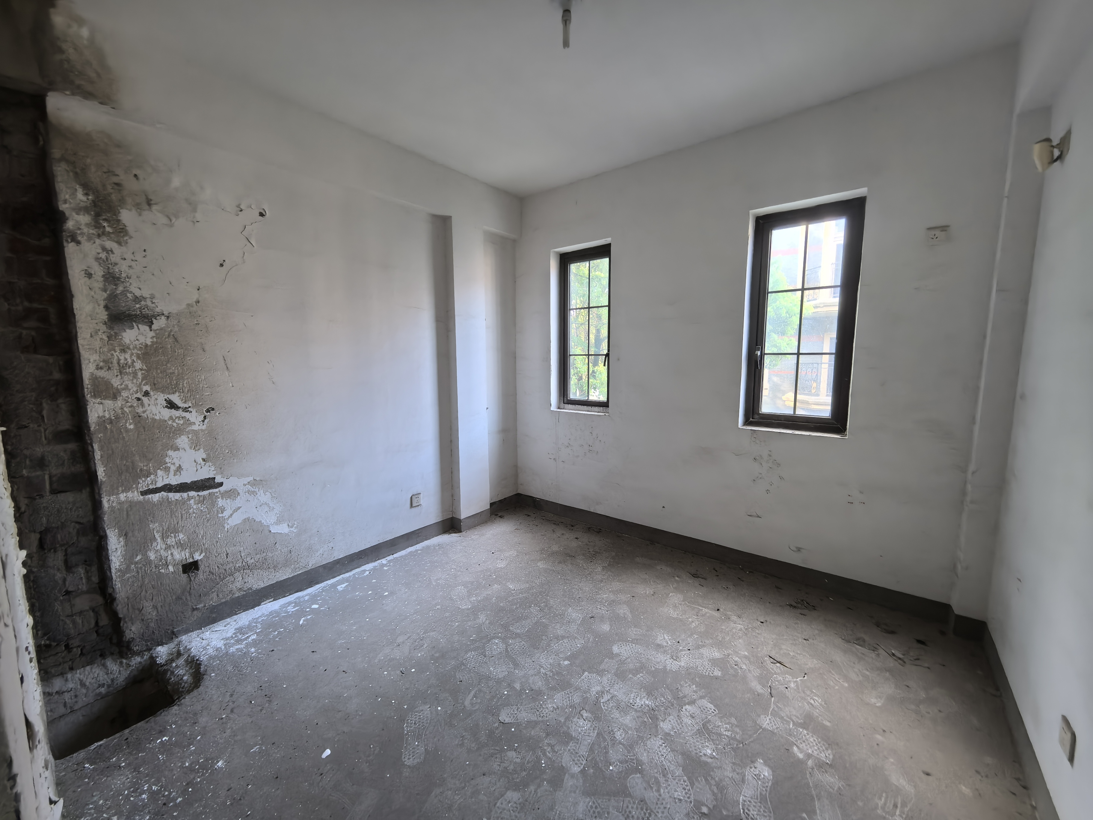 南通壹城水清木华 5室3厅3卫 285m&sup2;