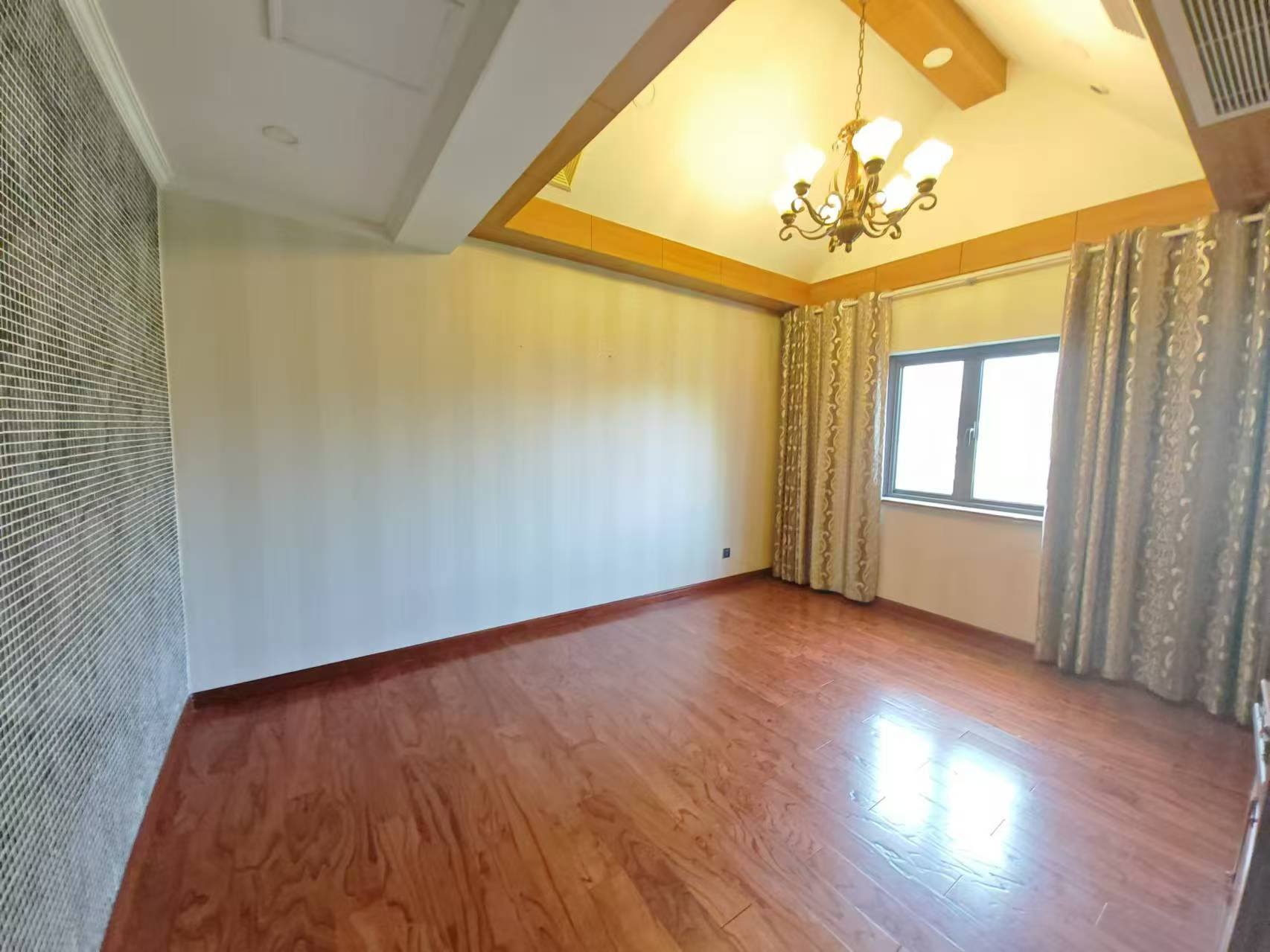紫琅上郡 5室2厅3卫 289m&sup2;