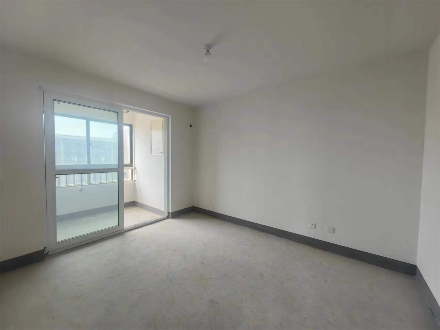 兴石花园 2室1厅1卫 79.85m&sup2;