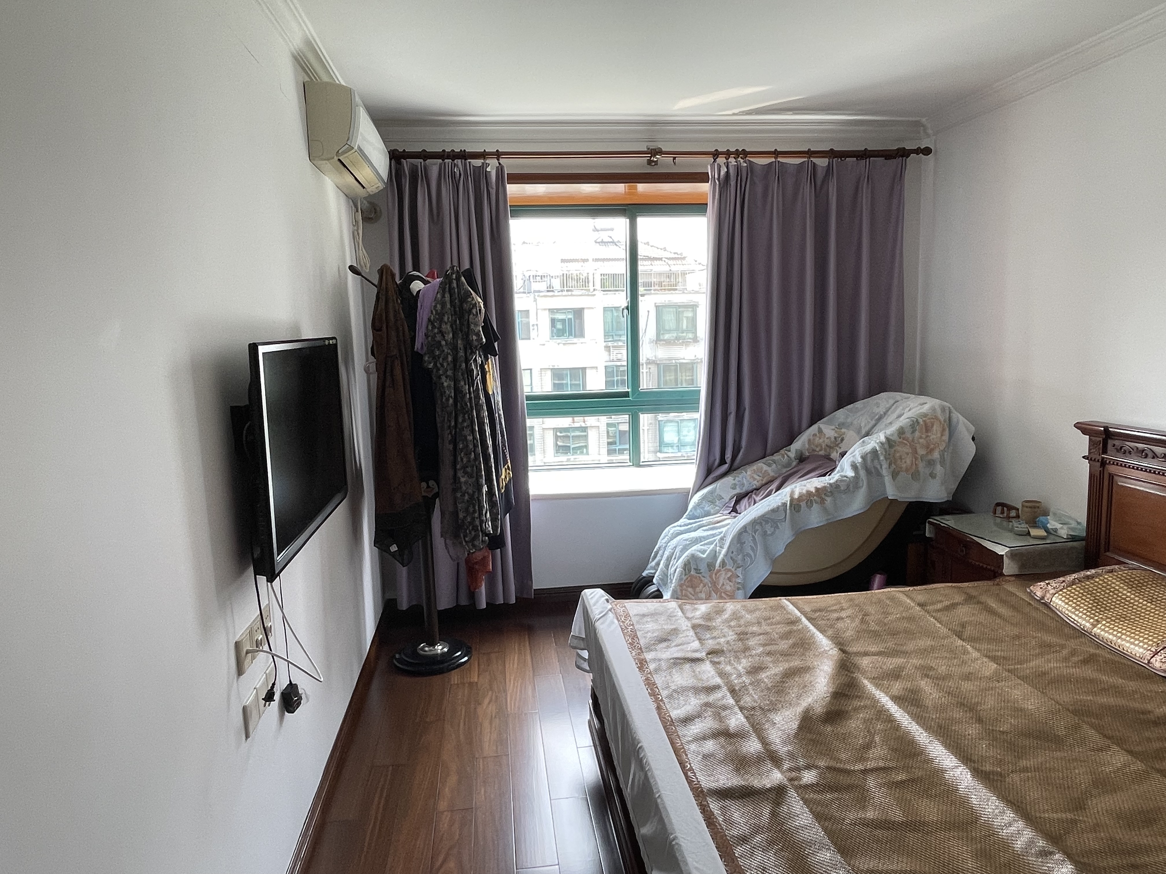 都市华城 5室2厅2卫 199.00m&sup2;