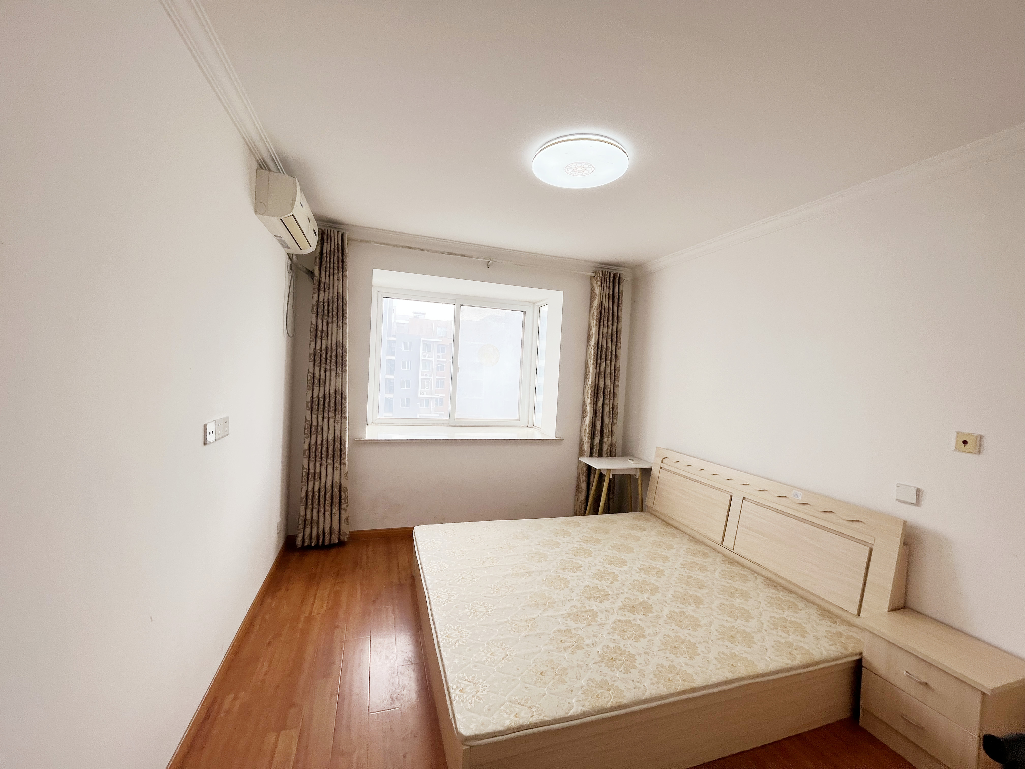 惠泽苑 2室1厅1卫 83m&sup2;