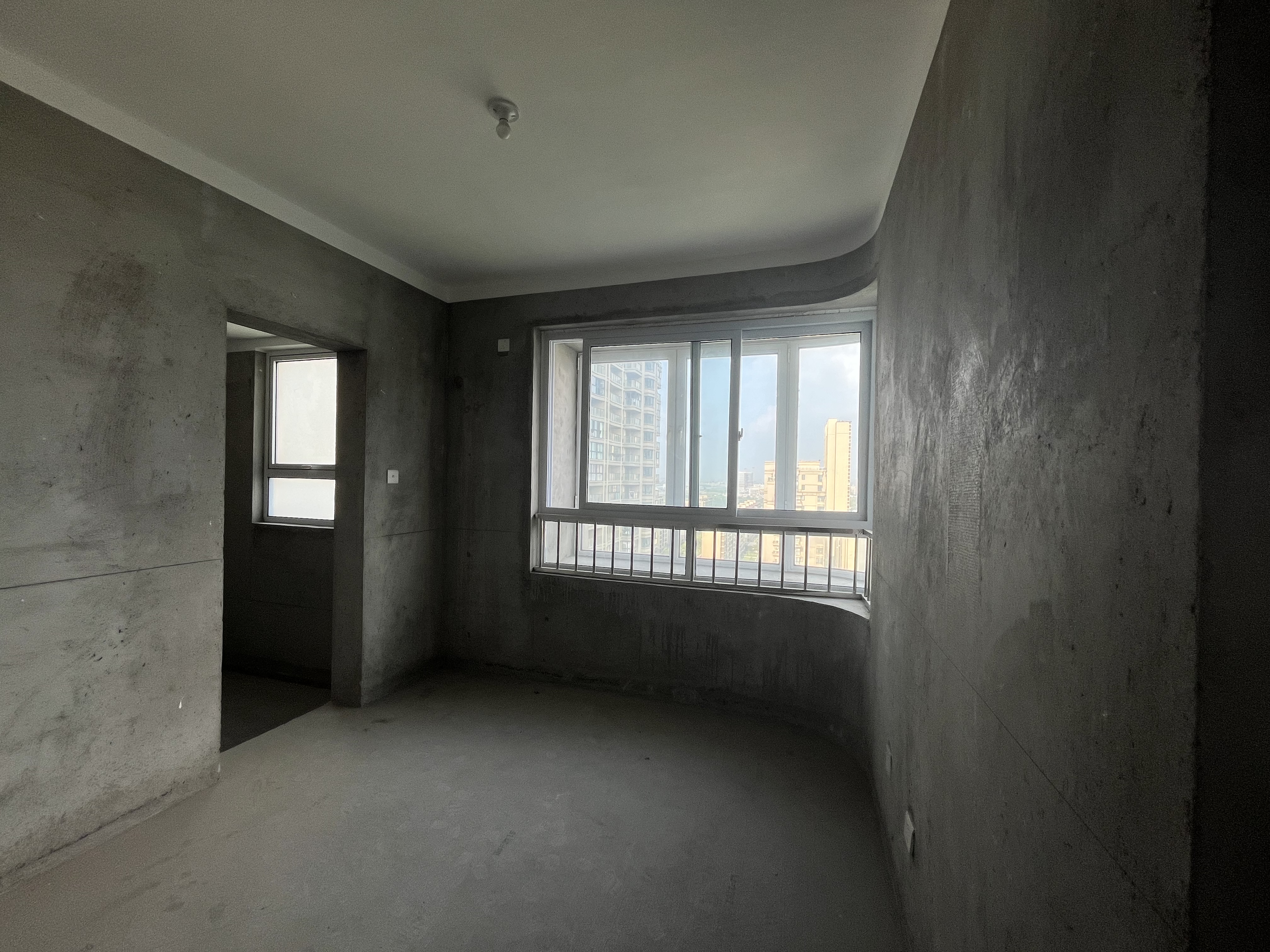 富都豪园 4室2厅2卫 147m&sup2;