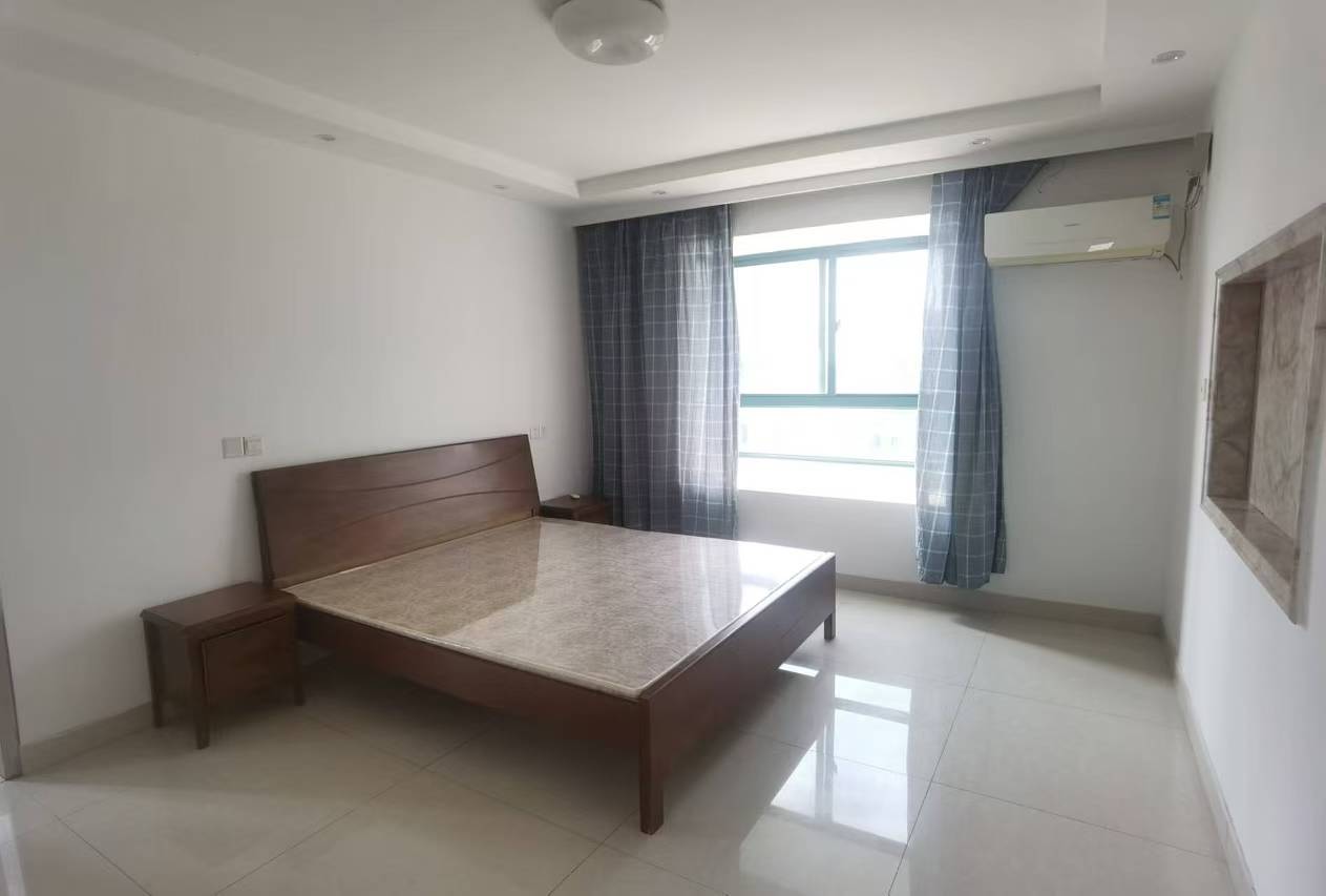 源兴花苑南区 3室2厅2卫 145m&sup2;