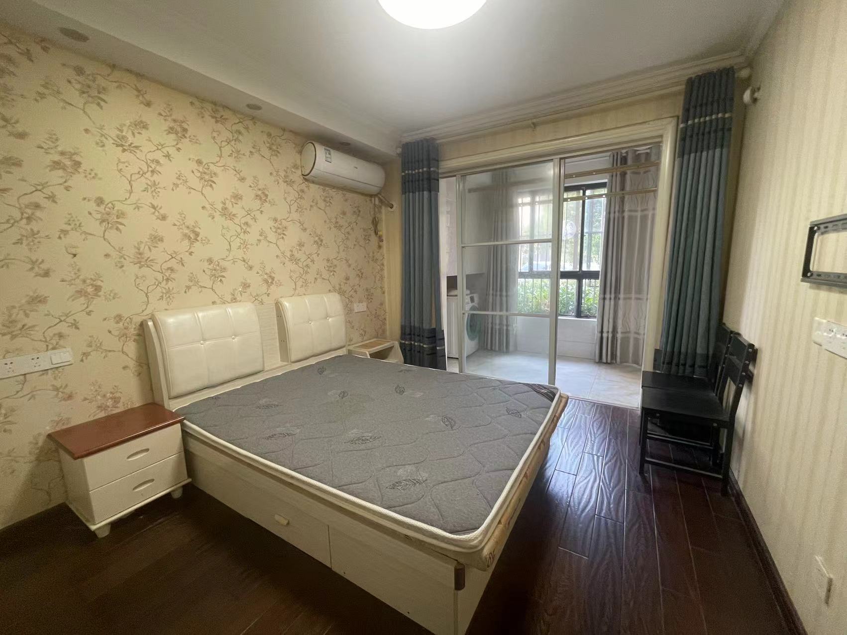 炜赋花苑 2室1厅1卫 78m&sup2;