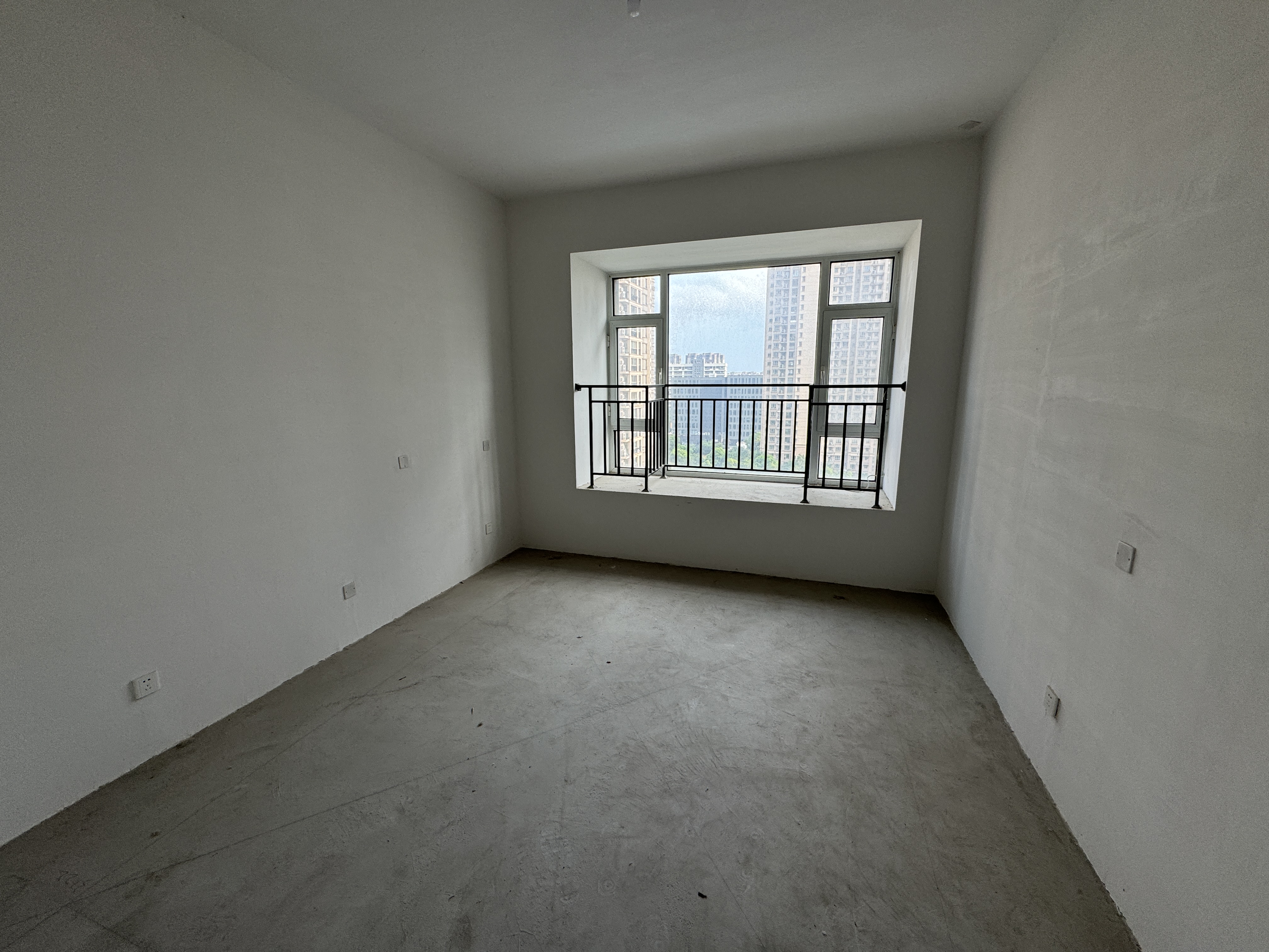 中南世纪花城三期 4室厅卫 330m&sup2;