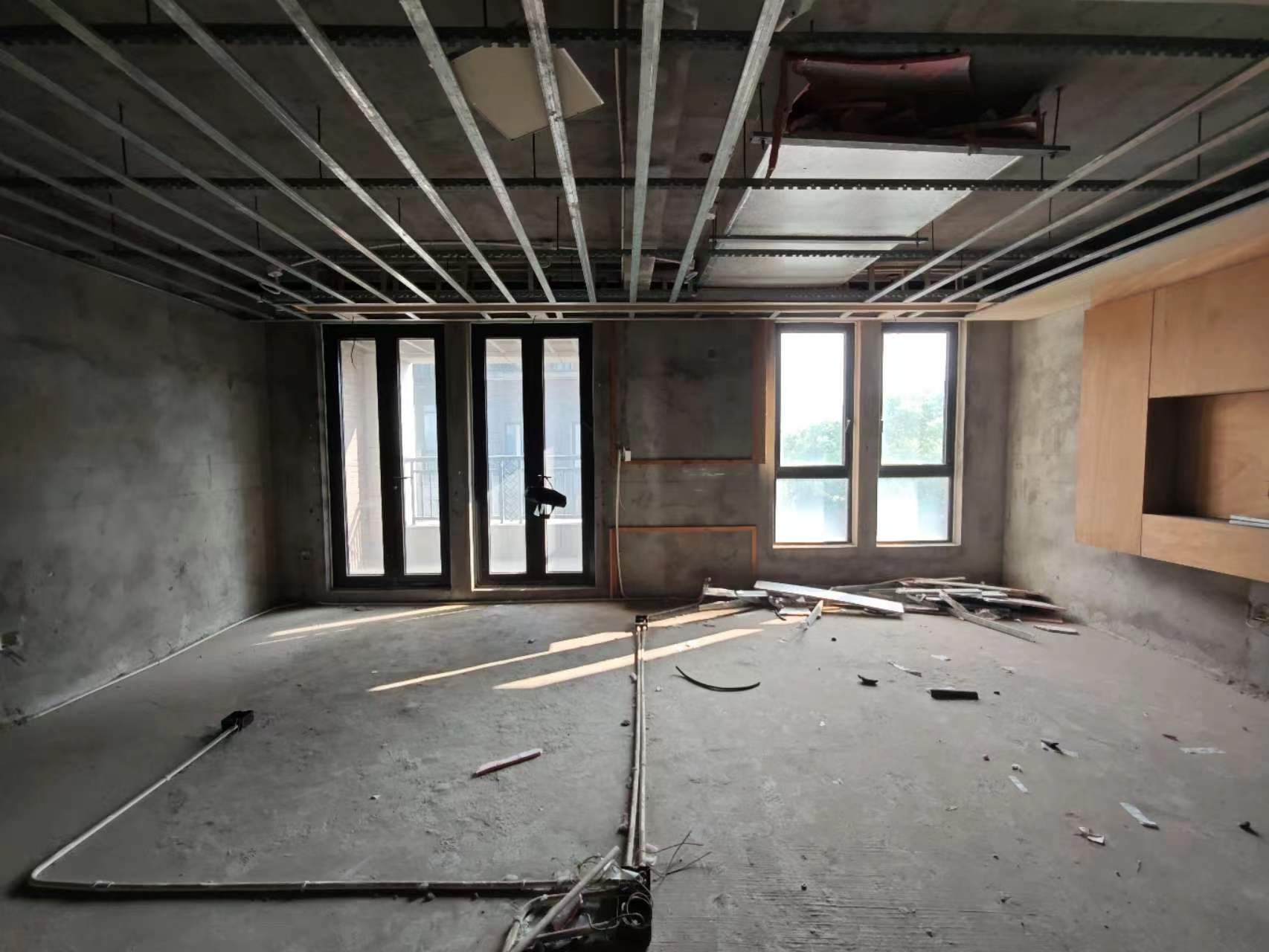 山水壹号 4室2厅3卫 240.93m²
