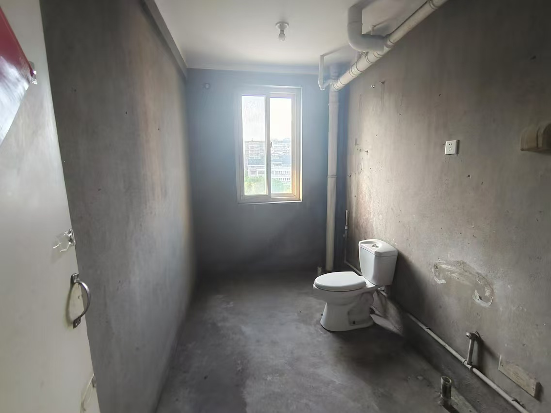 和谐怡园佳苑 3室2厅2卫 144.42m&sup2;