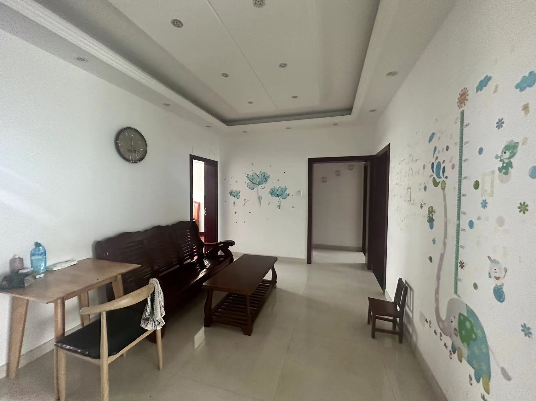 盆架桥花苑 3室2厅1卫 130m&sup2;
