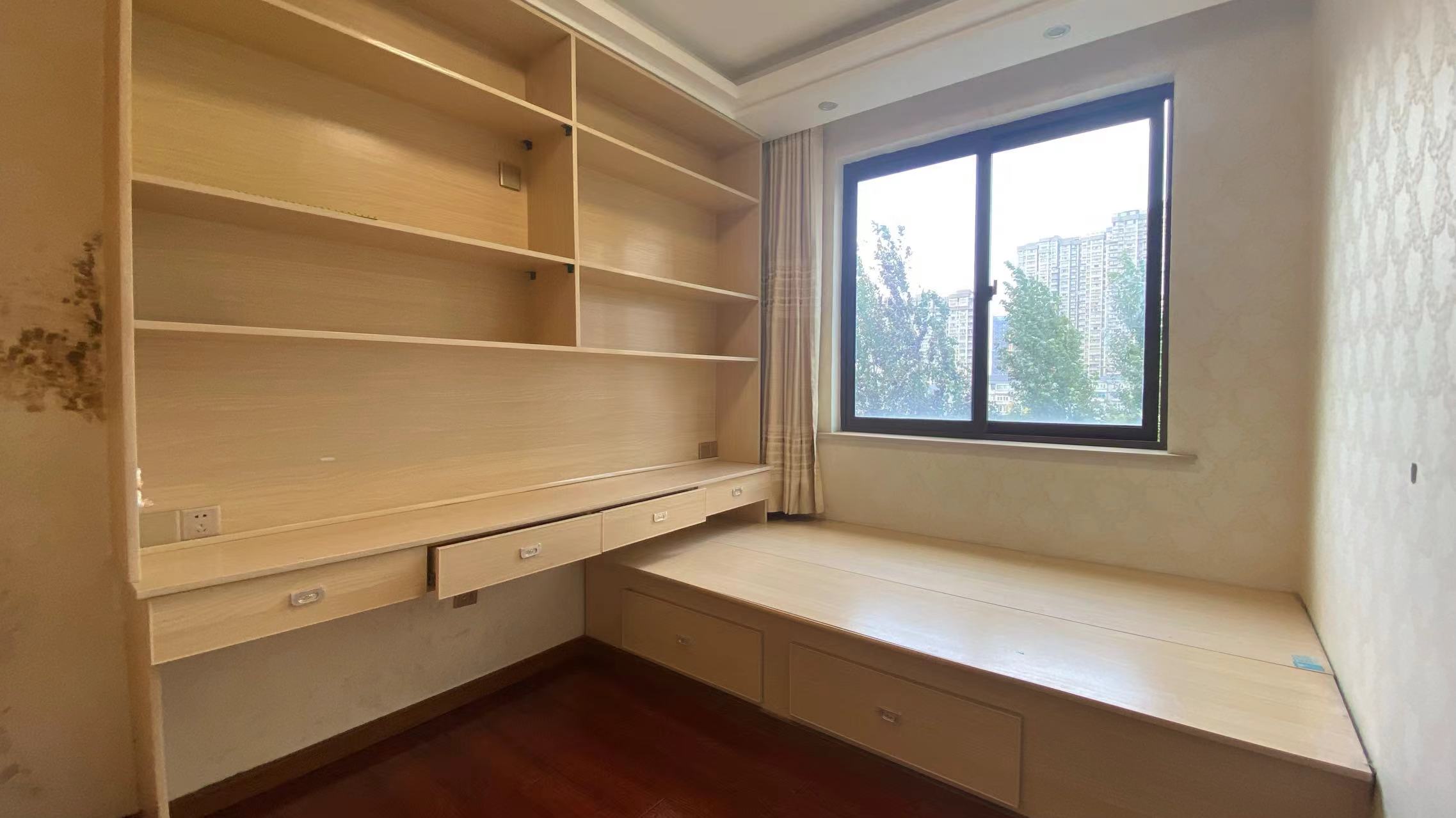 盛和花半里 3室2厅1卫 122m&sup2;