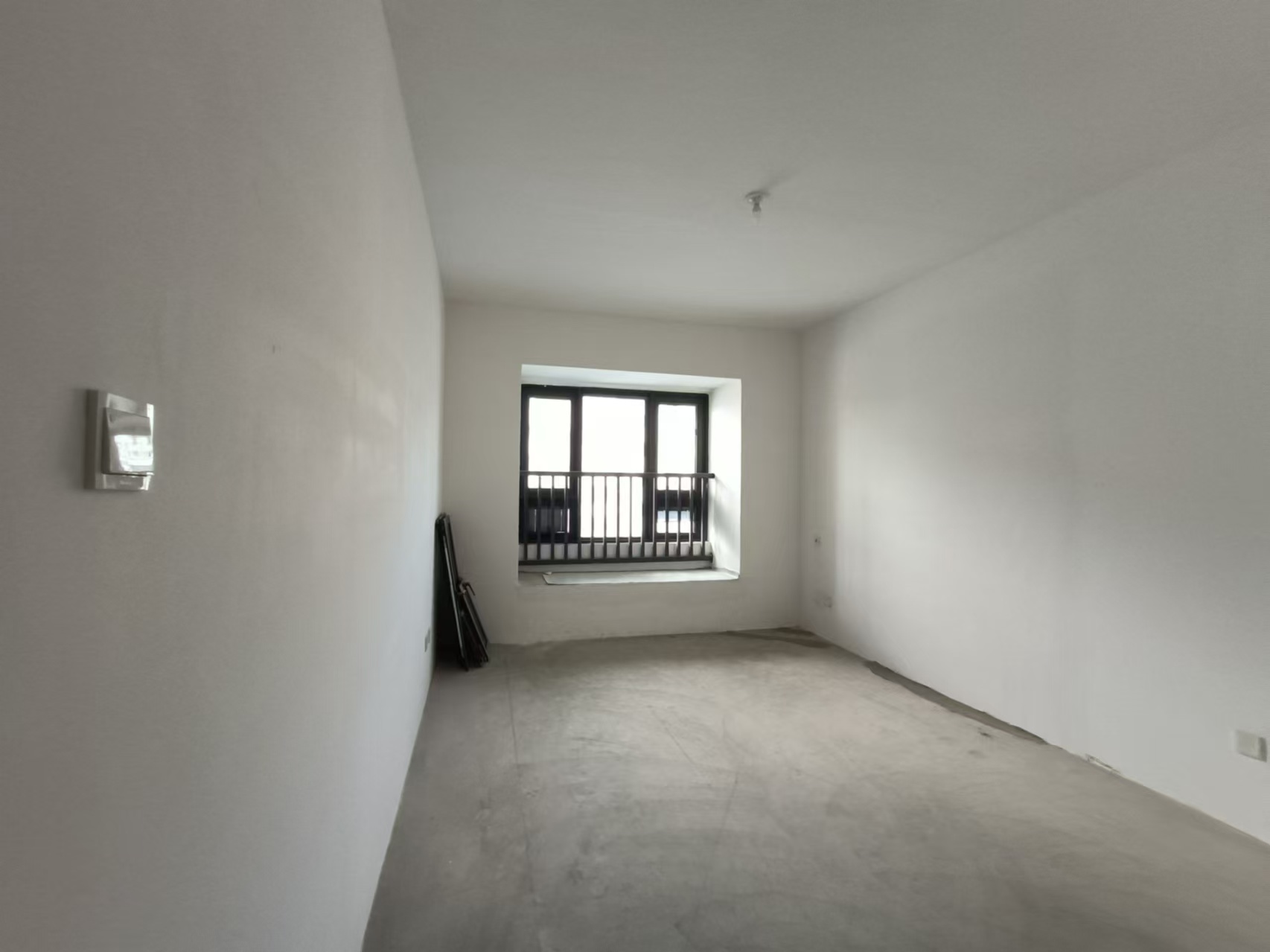 越江新村 3室2厅1卫 123m&sup2;