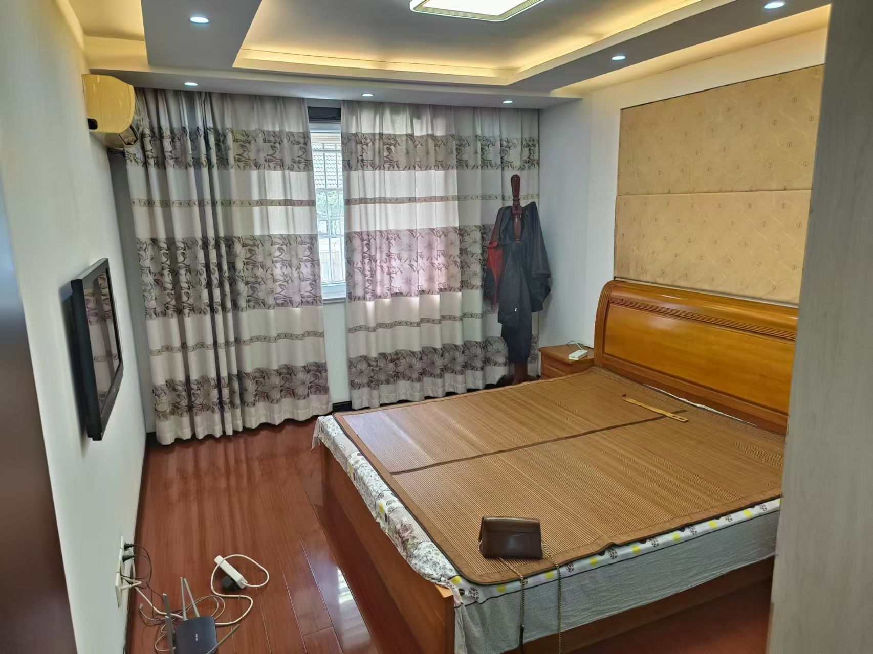 怡园新邸 3室2厅2卫 164m&sup2;