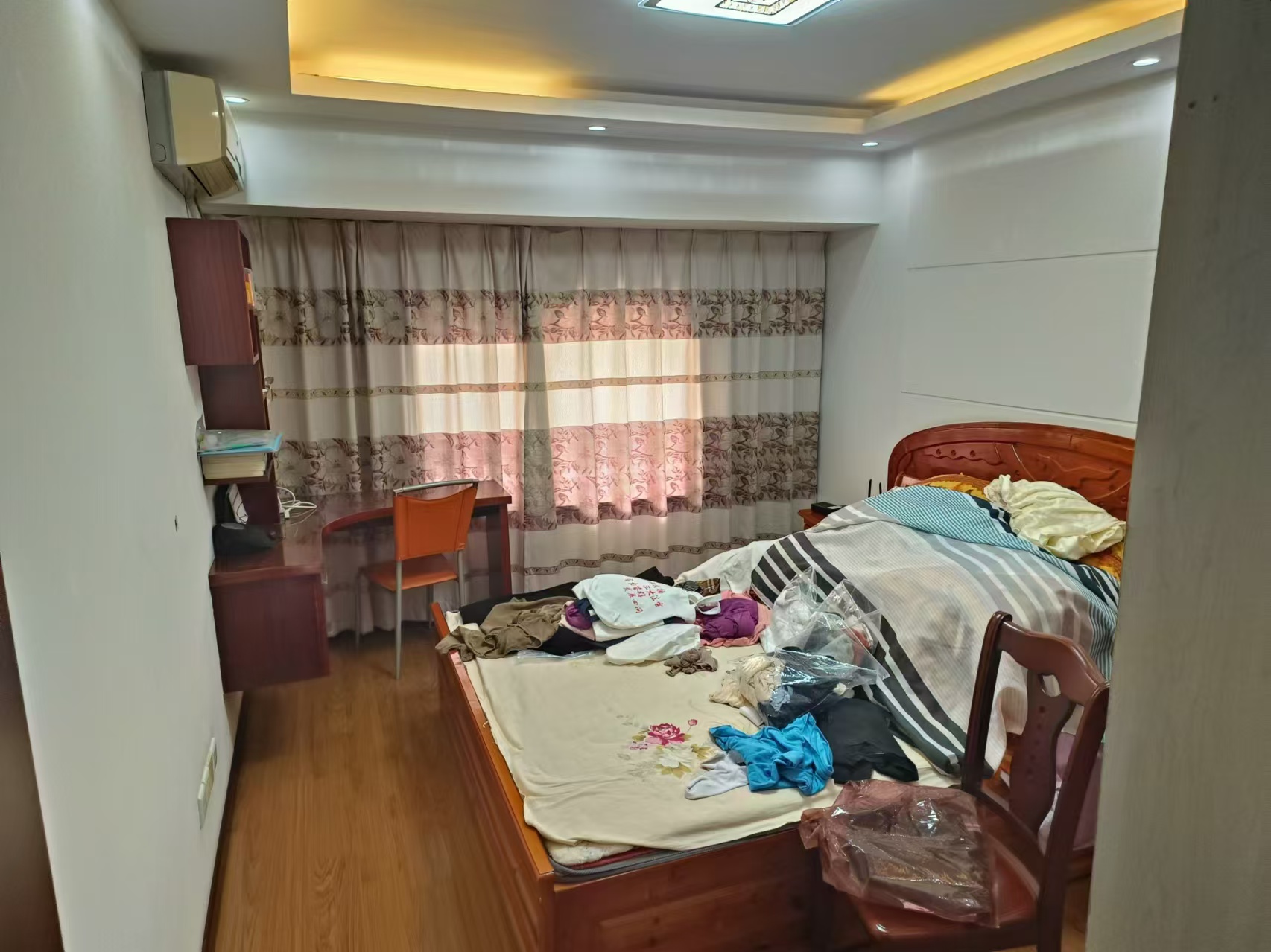 怡园新邸 3室2厅2卫 164m&sup2;