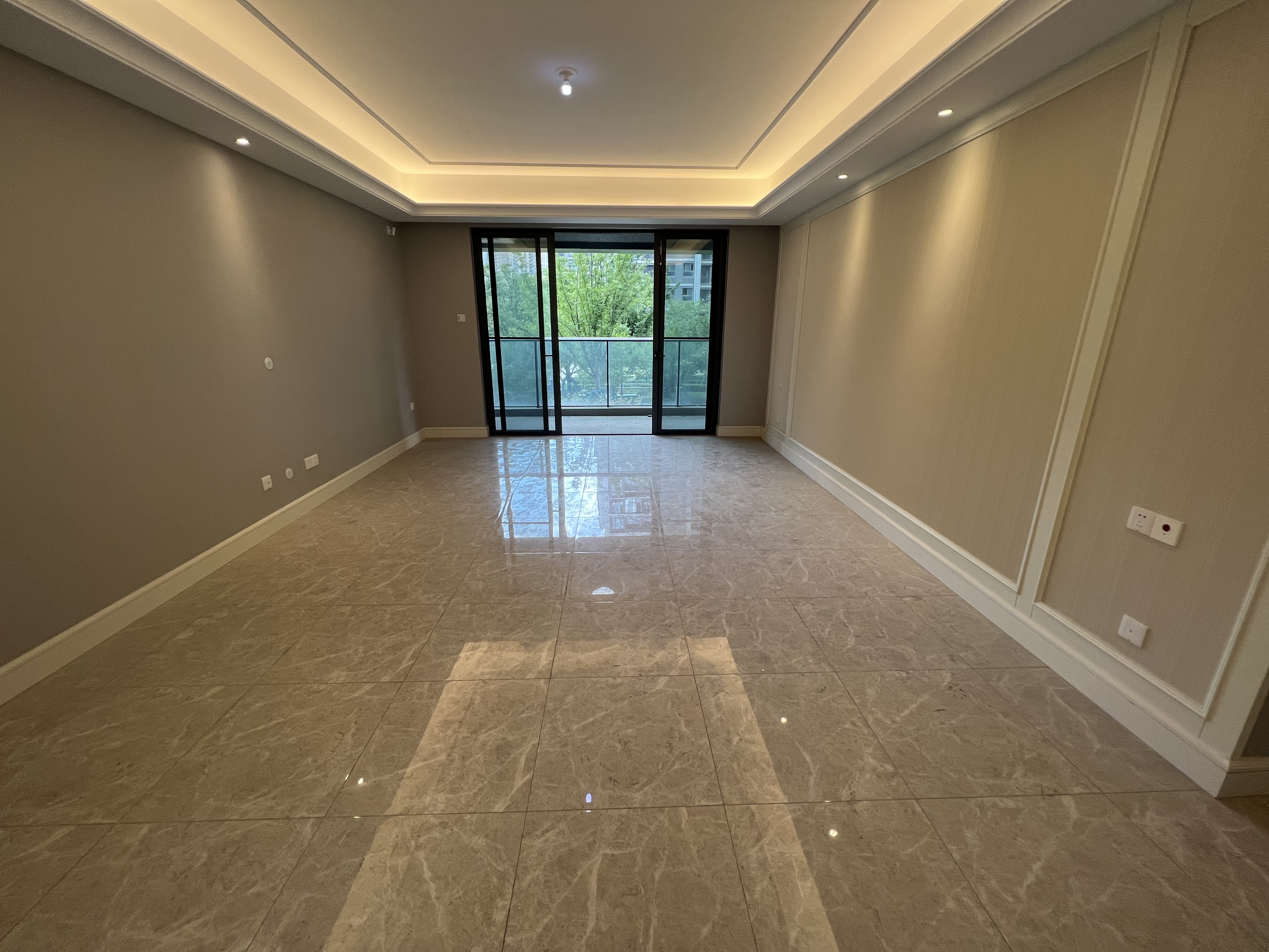 绿城桂语江南 4室2厅3卫 180m²
