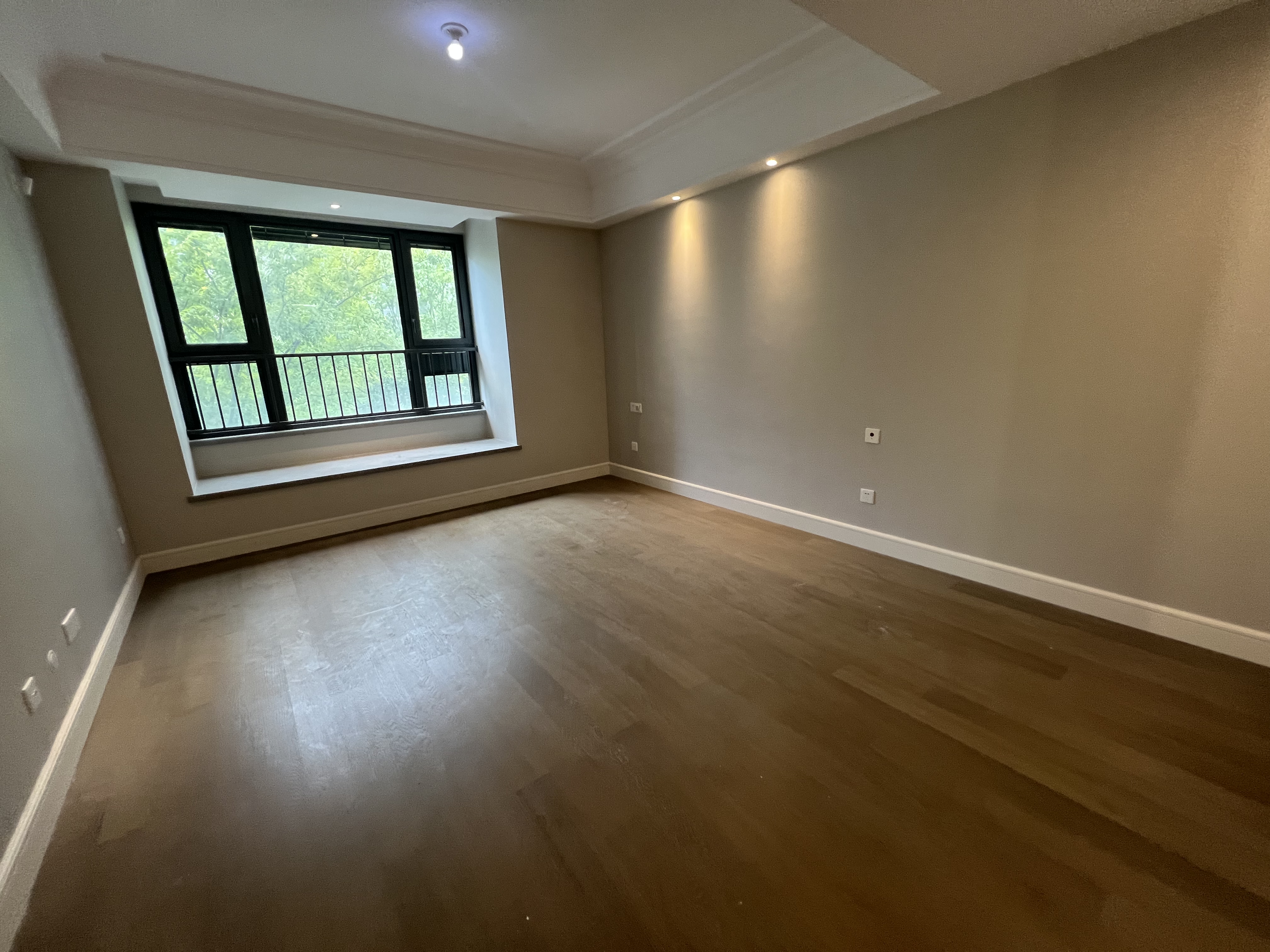 绿城桂语江南 4室2厅3卫 180m²