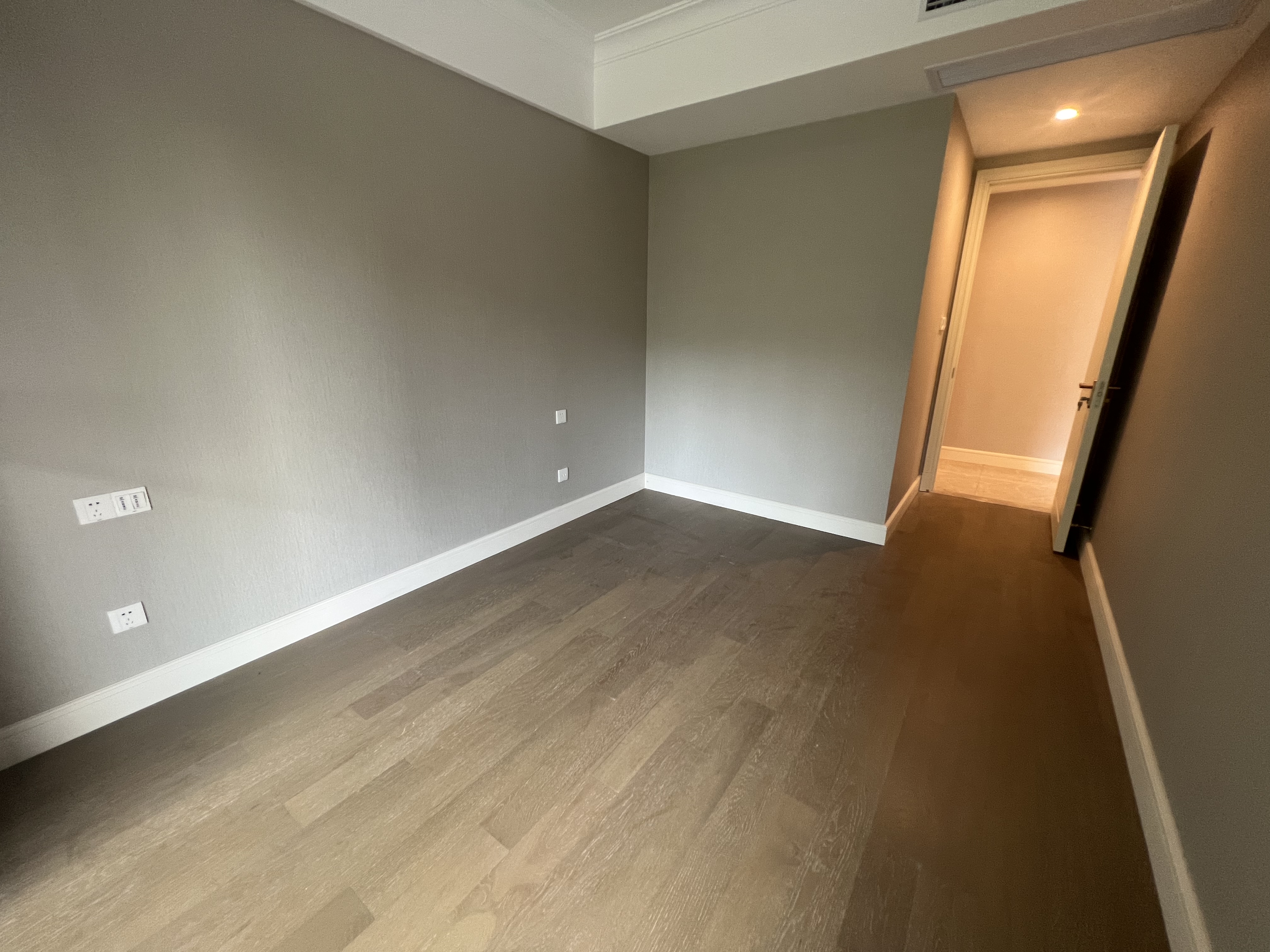 绿城桂语江南 4室2厅3卫 180m²