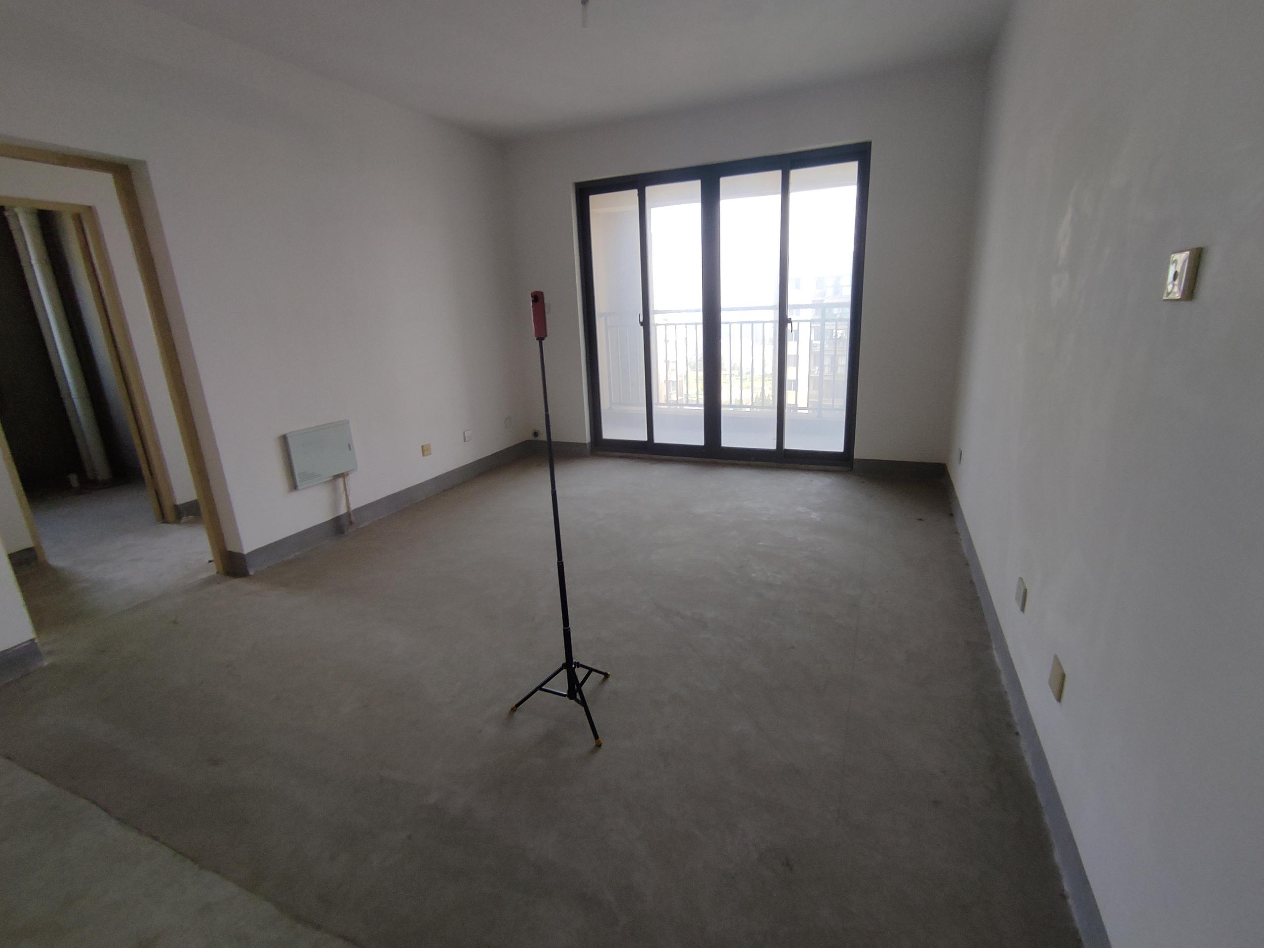江景国际家园 3室2厅2卫 126.54m²