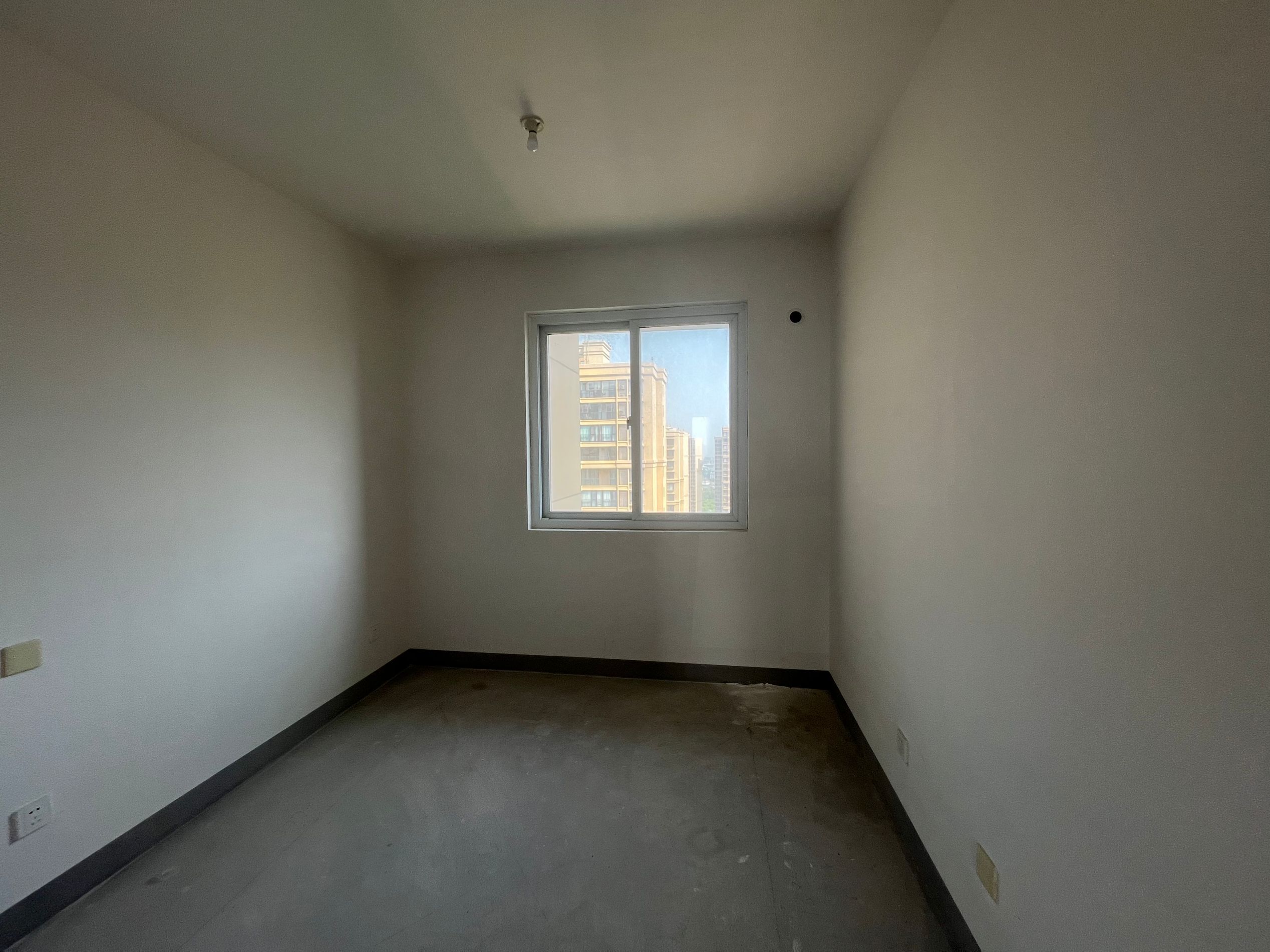 华润悦锦湾 4室2厅2卫 142.08m&sup2;