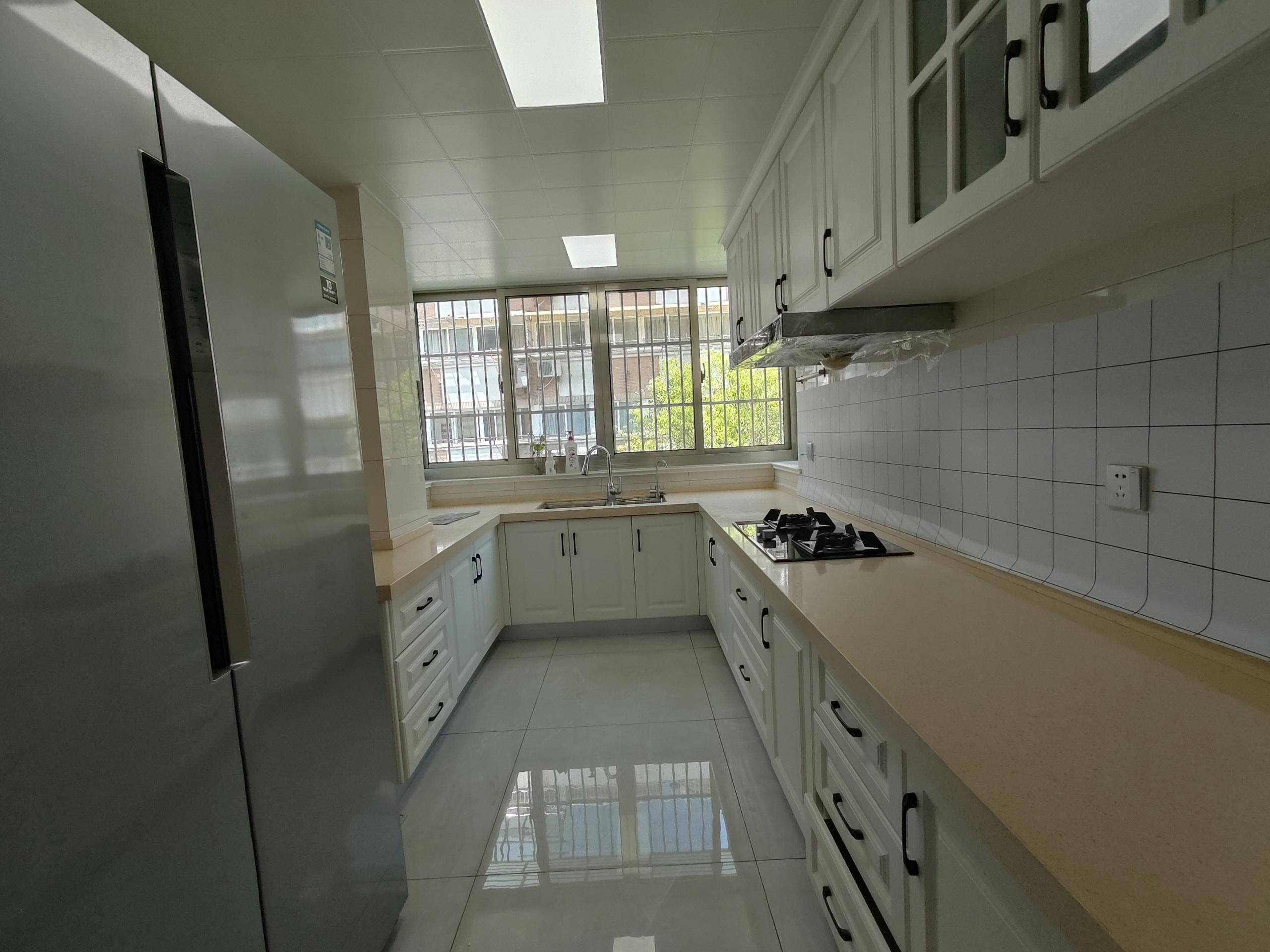 天馨花苑 3室2厅1卫 124.05m&sup2;