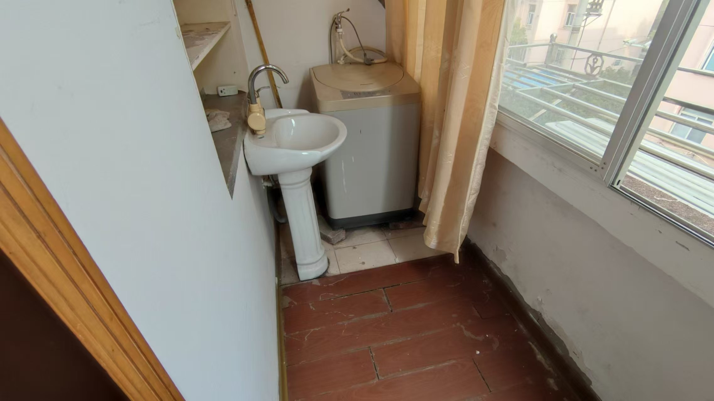 青年路新村 2室1厅1卫 55m&sup2;
