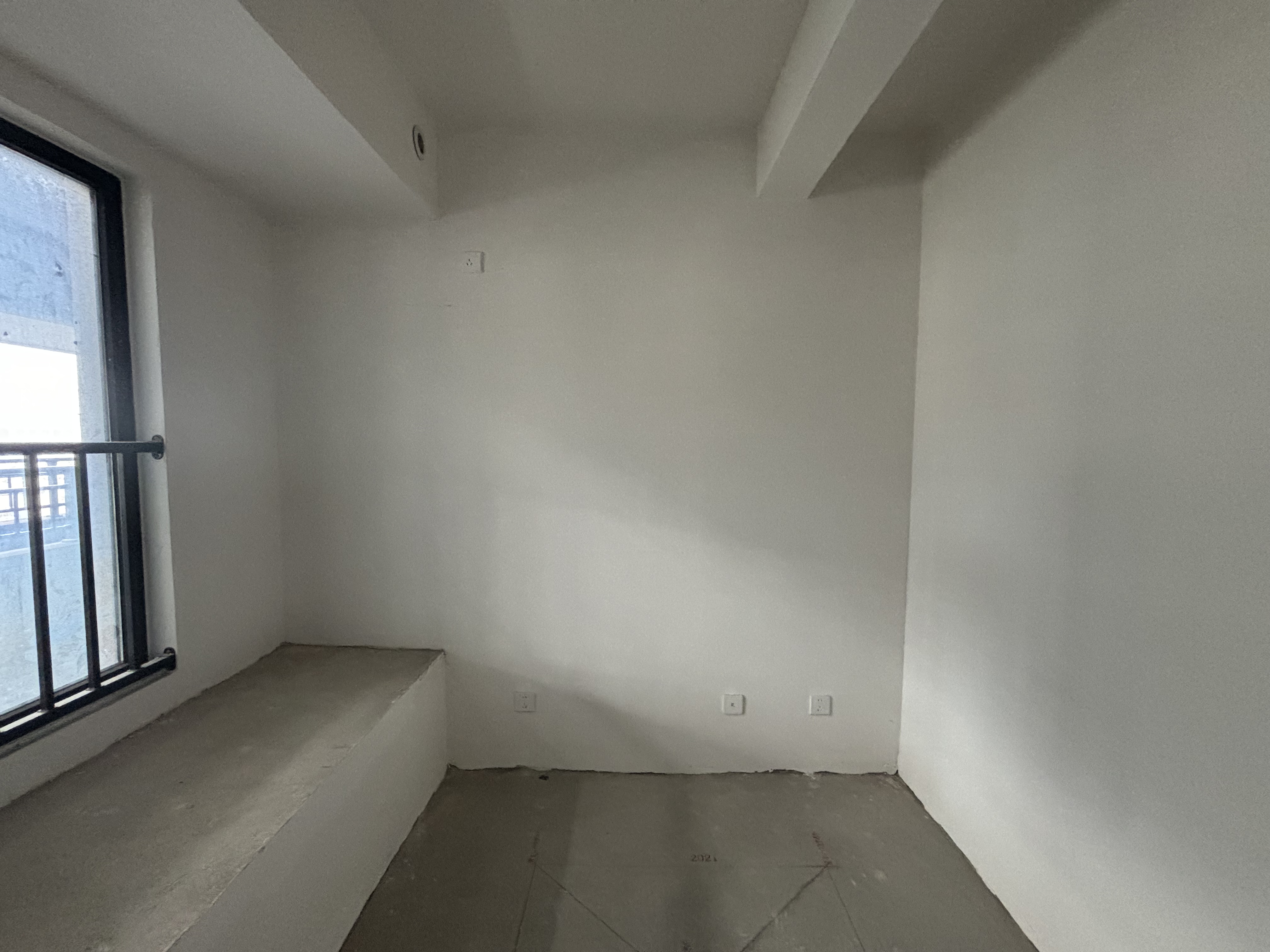 东时区 3室2厅1卫 93.00m&sup2;