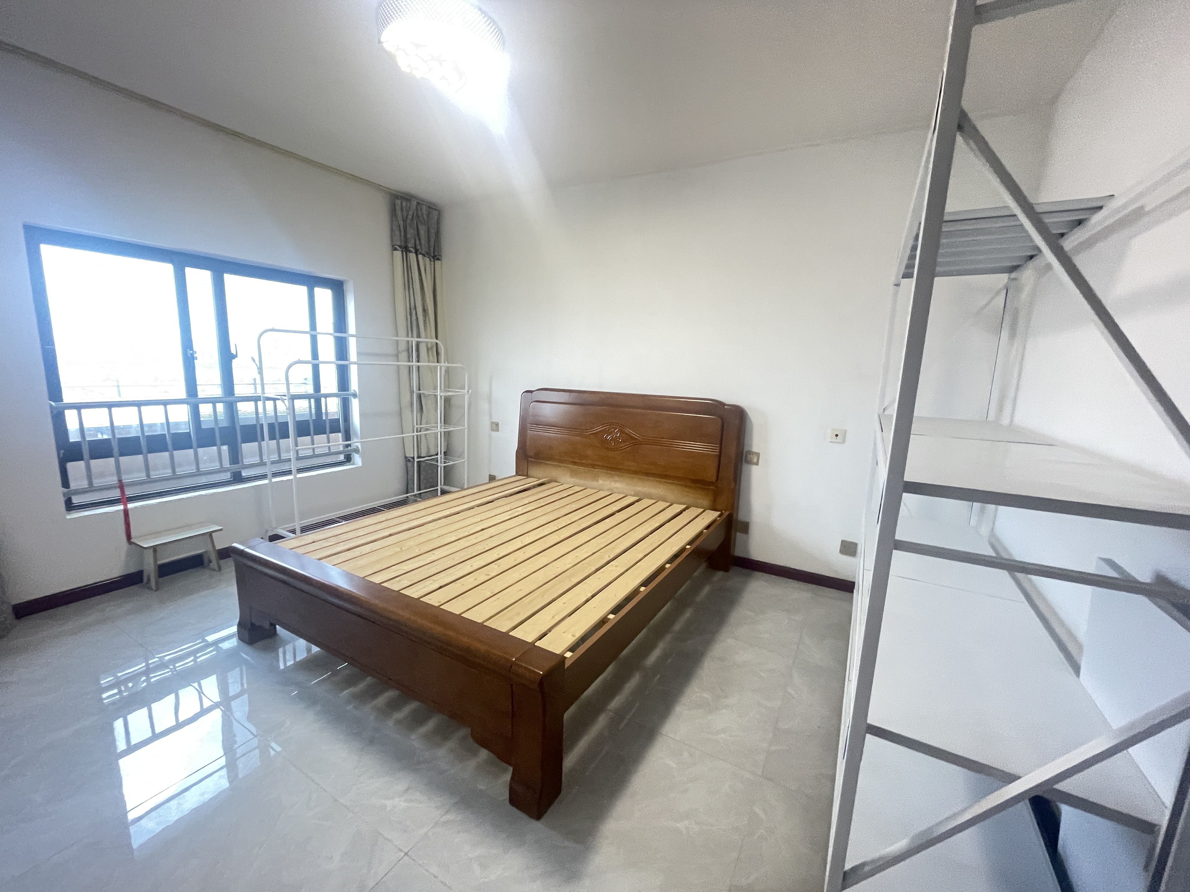 观河华府 3室2厅1卫 111m&sup2;