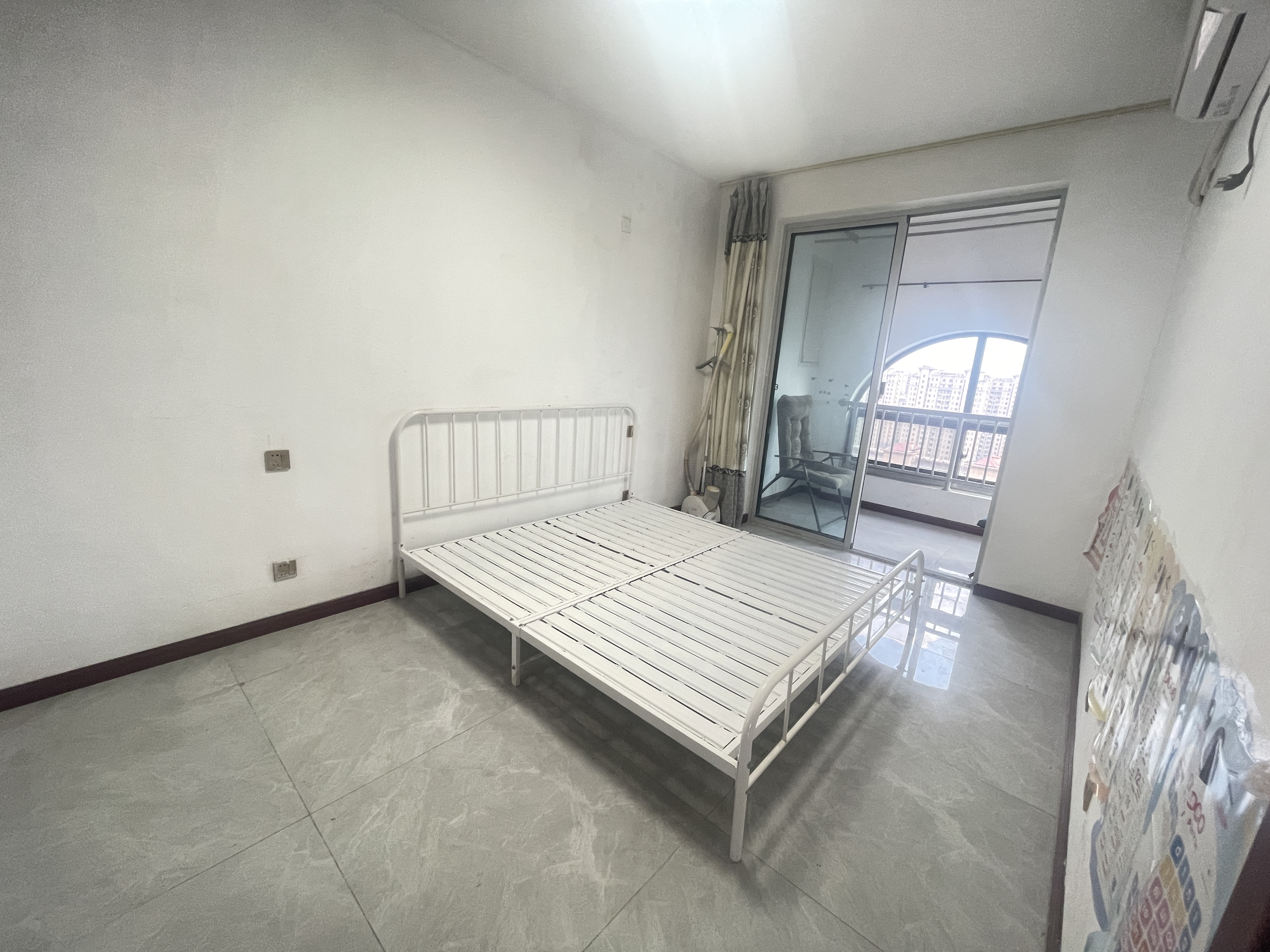 观河华府 3室2厅1卫 111m&sup2;