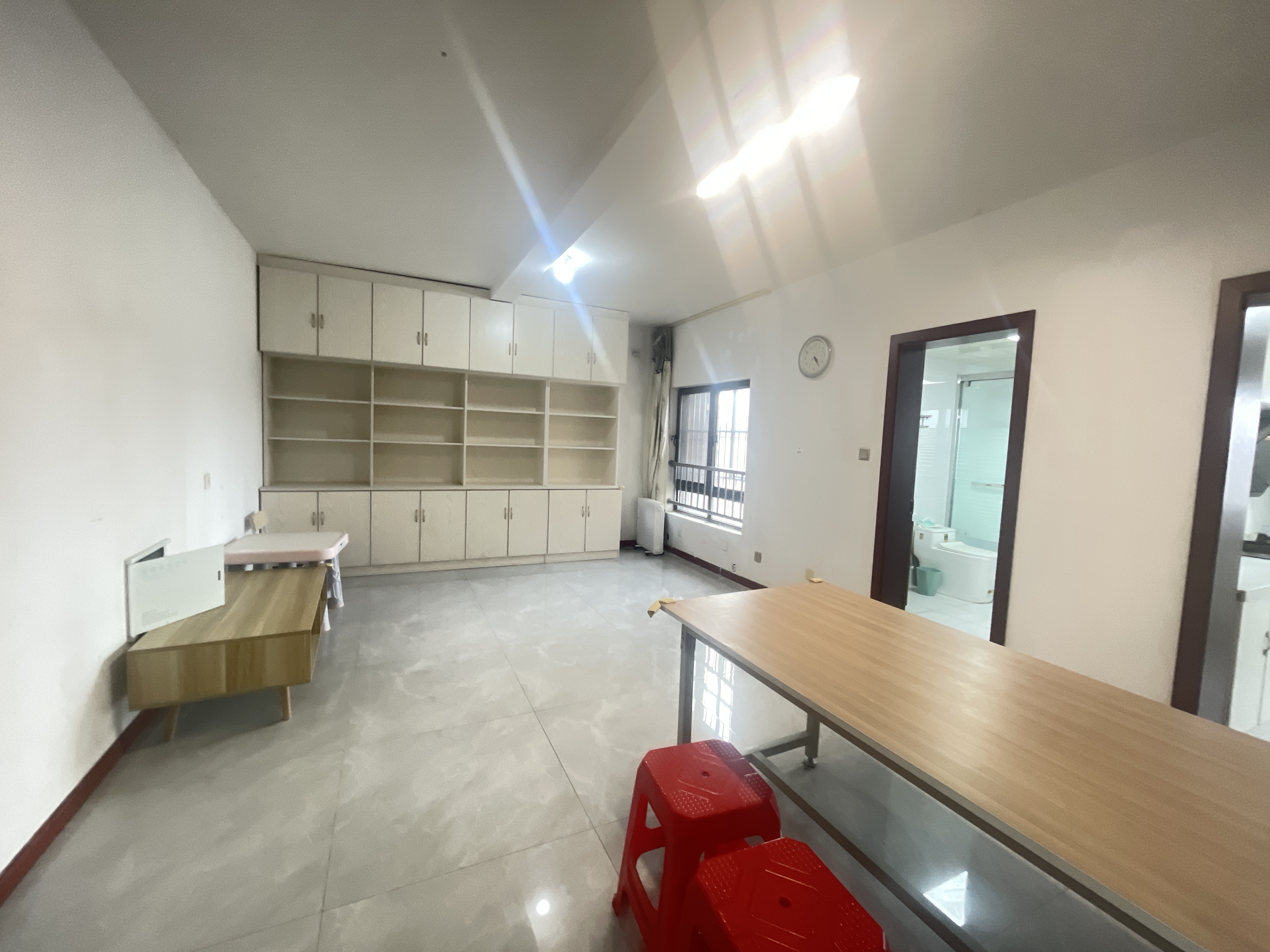 观河华府 3室2厅1卫 111m&sup2;