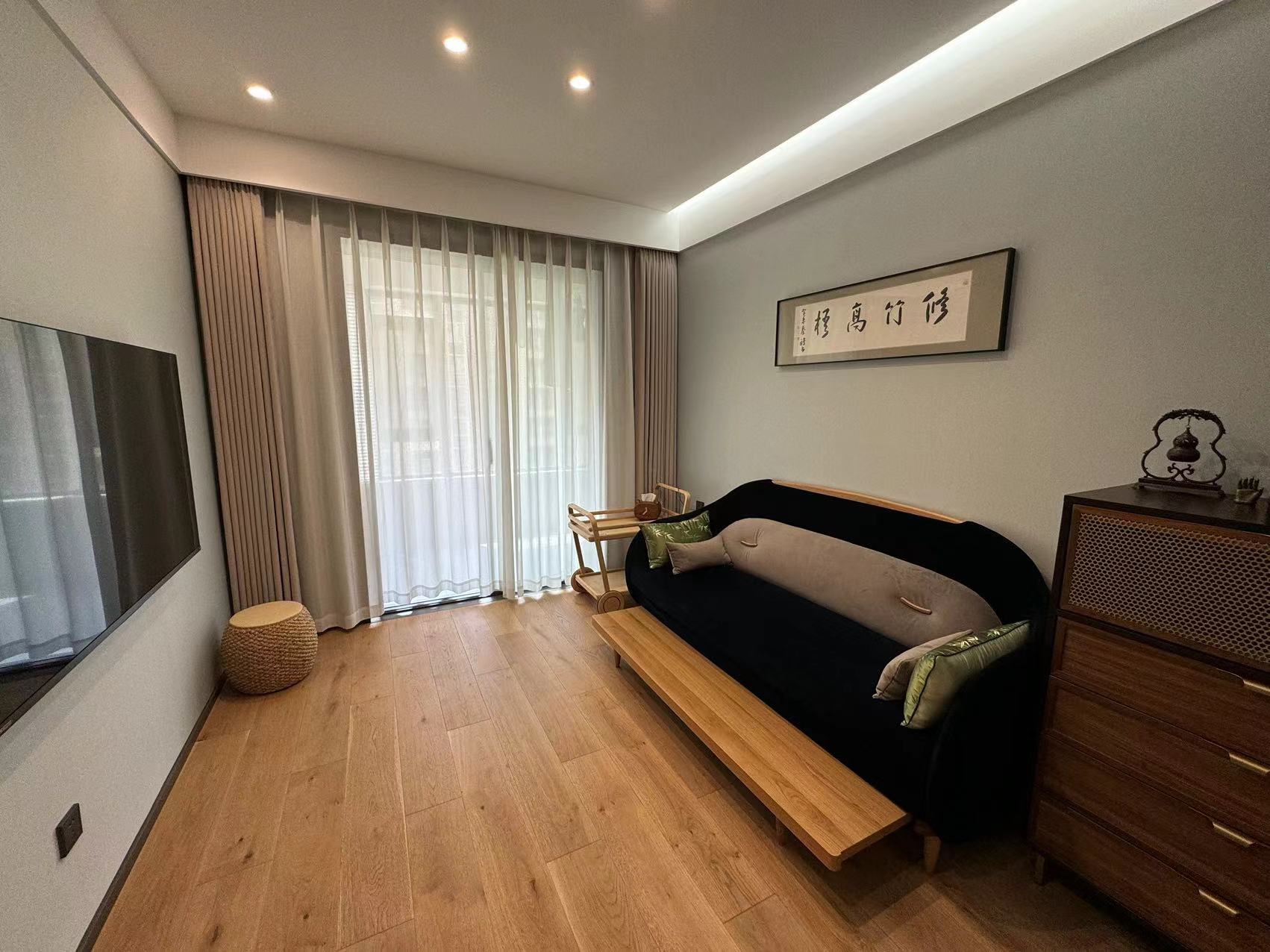 珑府 3室2厅2卫 122m&sup2;