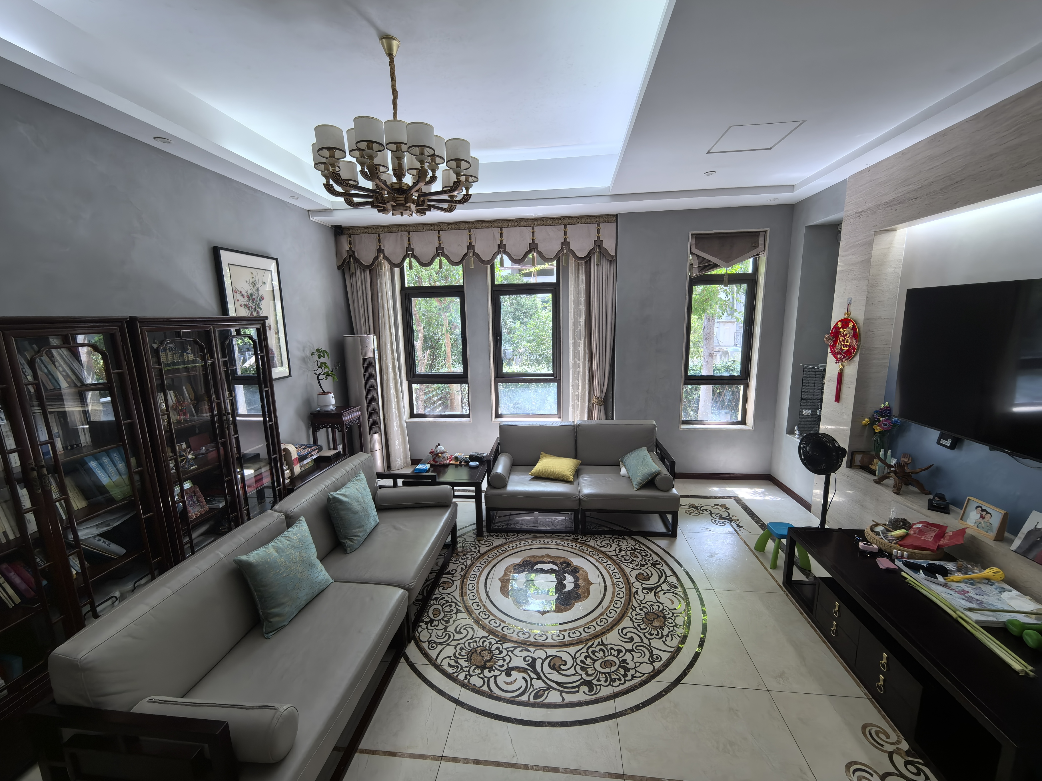 金河名人世家 4室2厅3卫 228.00m&sup2;
