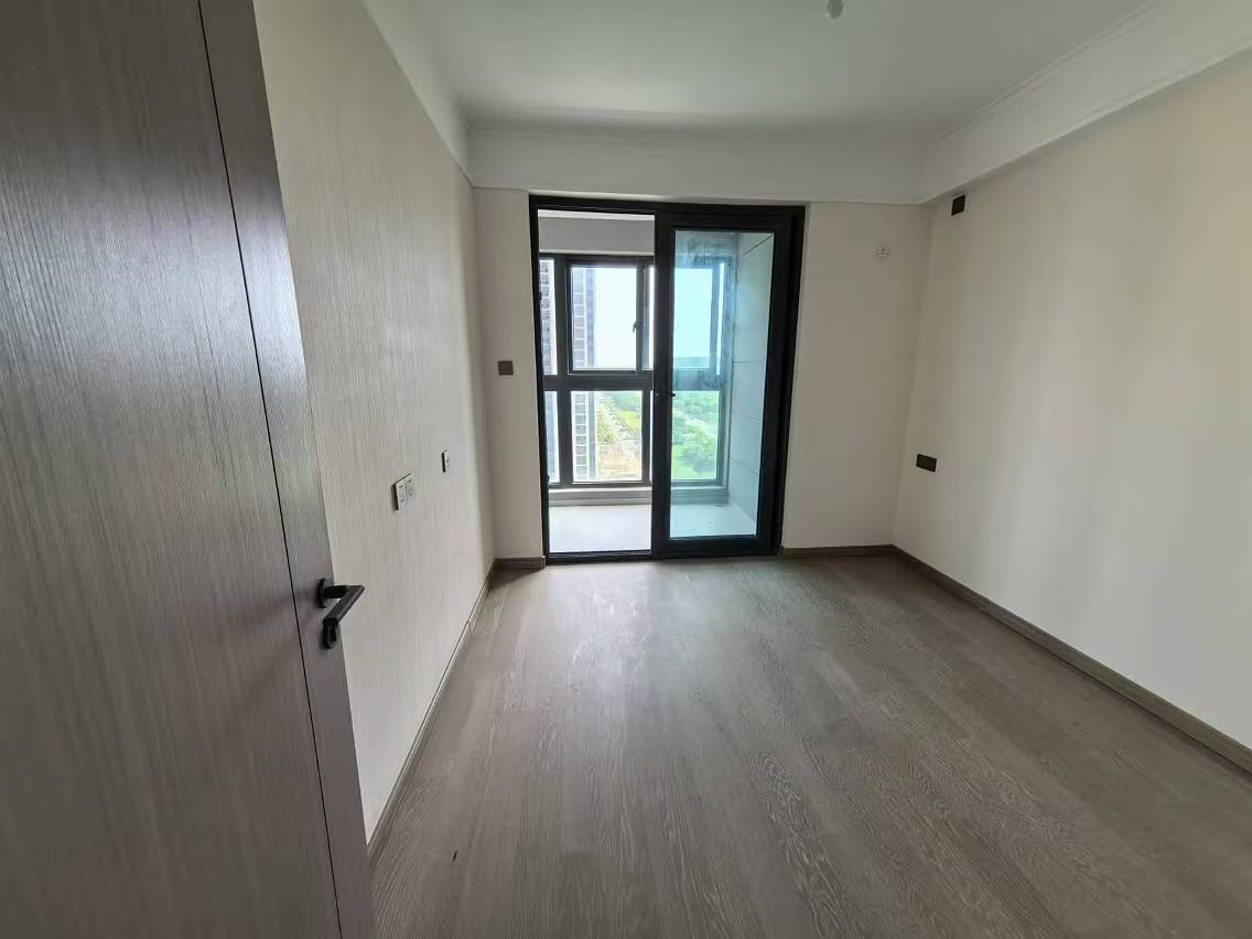 万科未来之光 3室2厅2卫 124m&sup2;