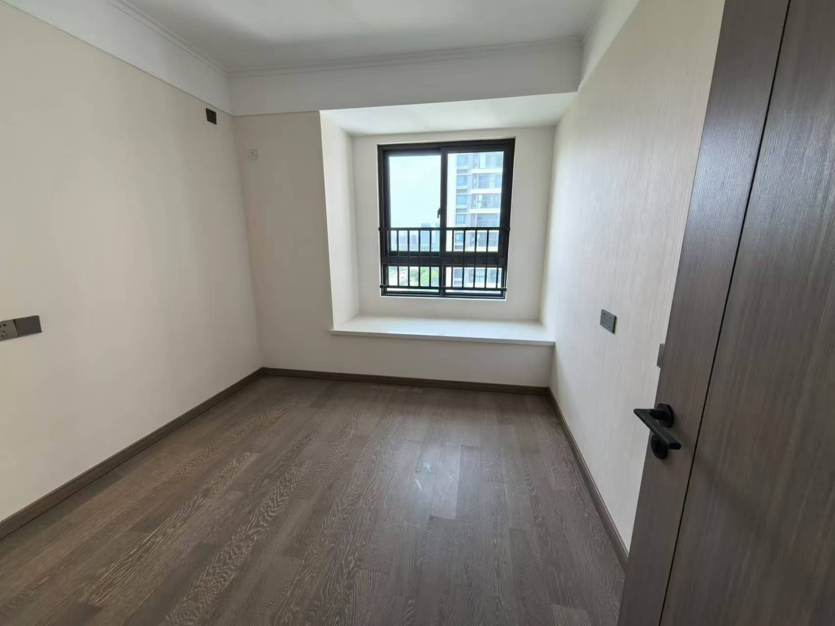 万科未来之光 3室2厅2卫 124m&sup2;