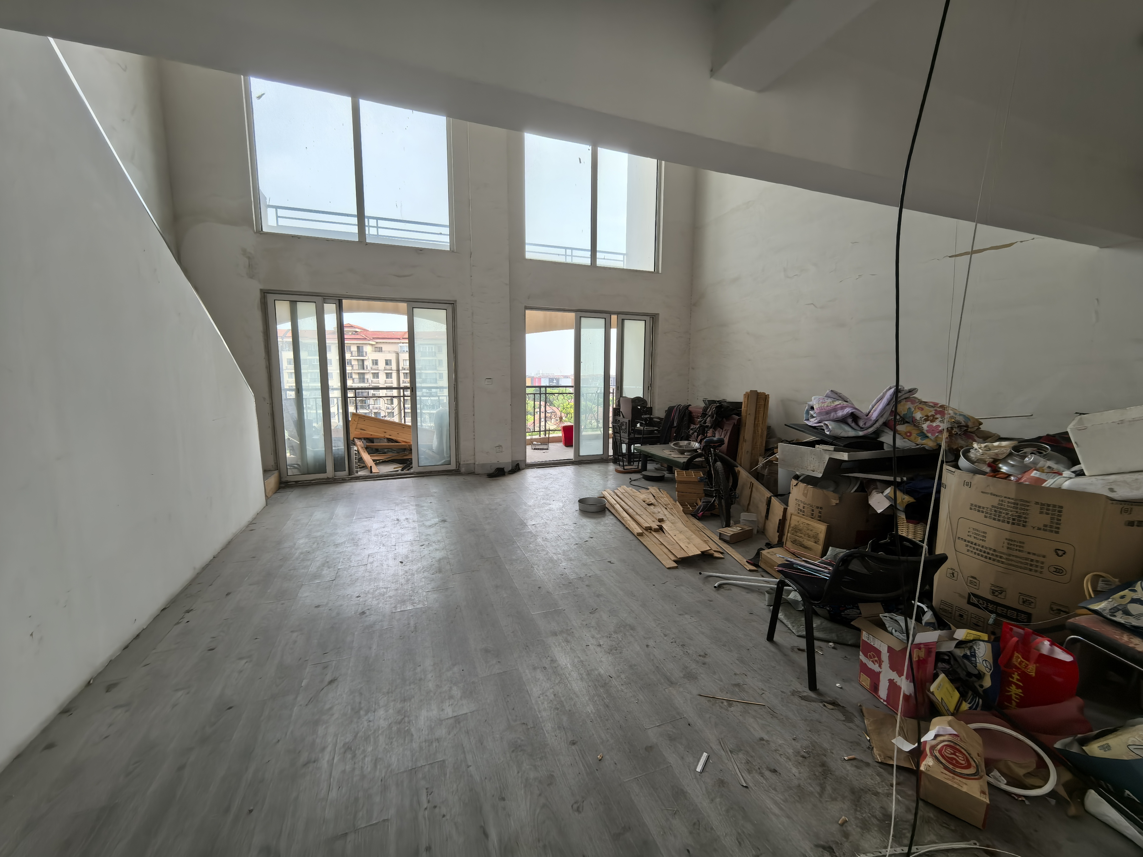 优山美地花园南区 5室2厅2卫 331.00m&sup2;