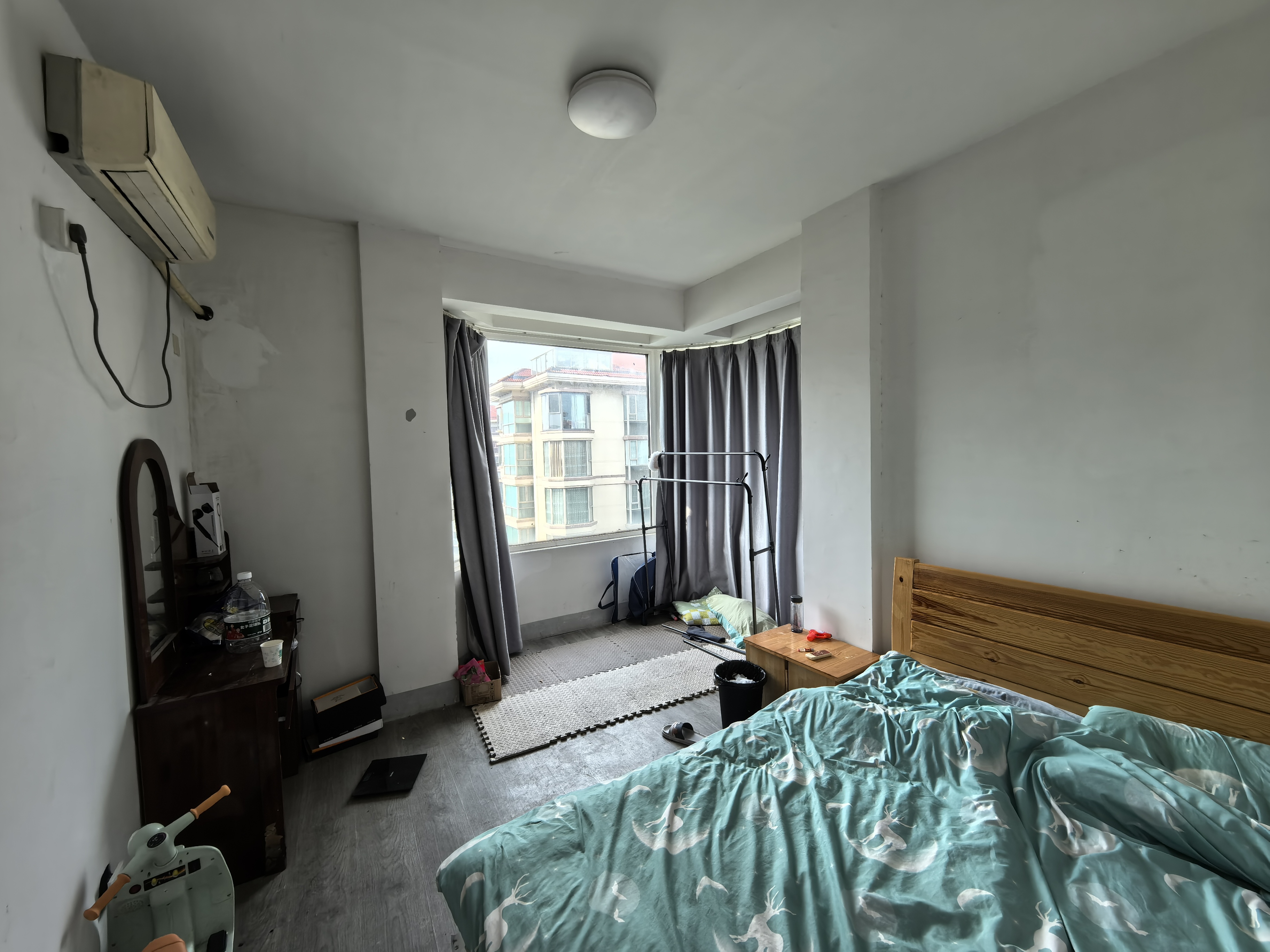 优山美地花园南区 5室2厅2卫 331.00m&sup2;