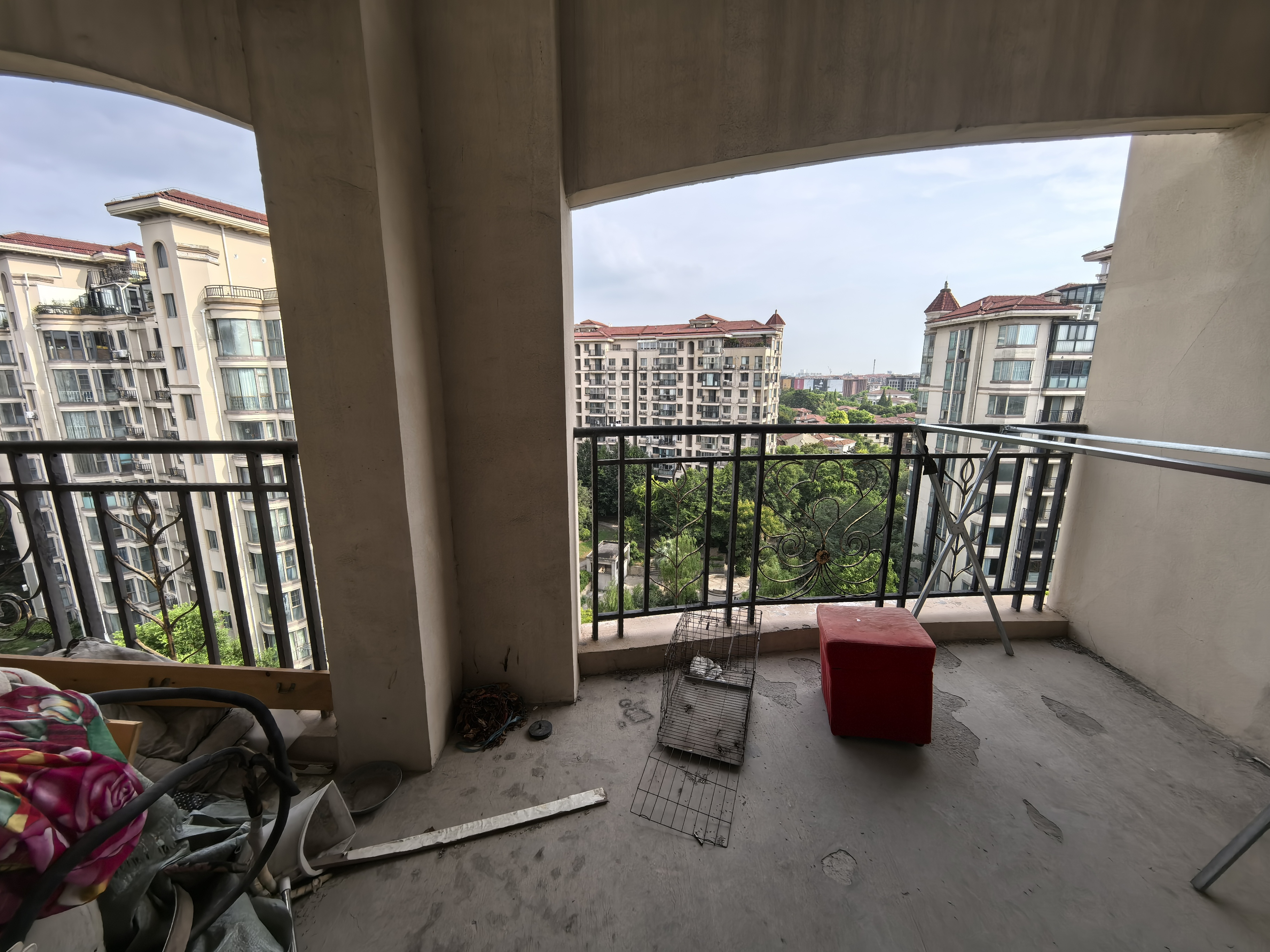 优山美地花园南区 5室2厅2卫 331.00m&sup2;